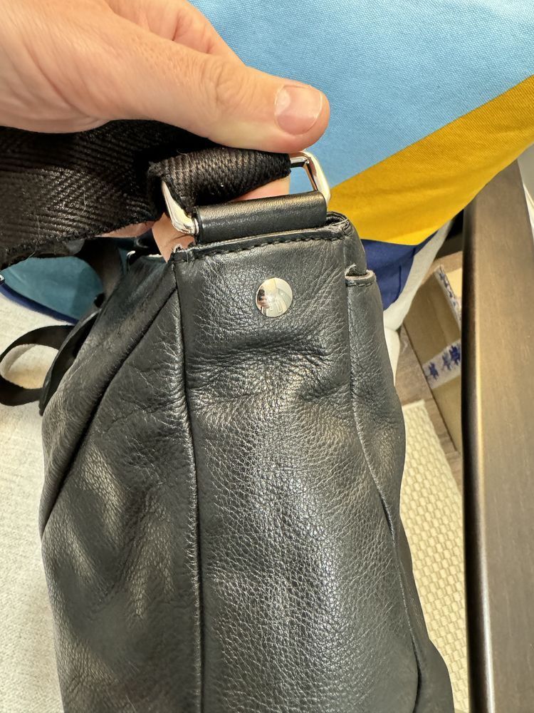 Yves Saint Laurent Yves Saint Laurent Leather Bag Ranway Size ONE SIZE - 7 Thumbnail