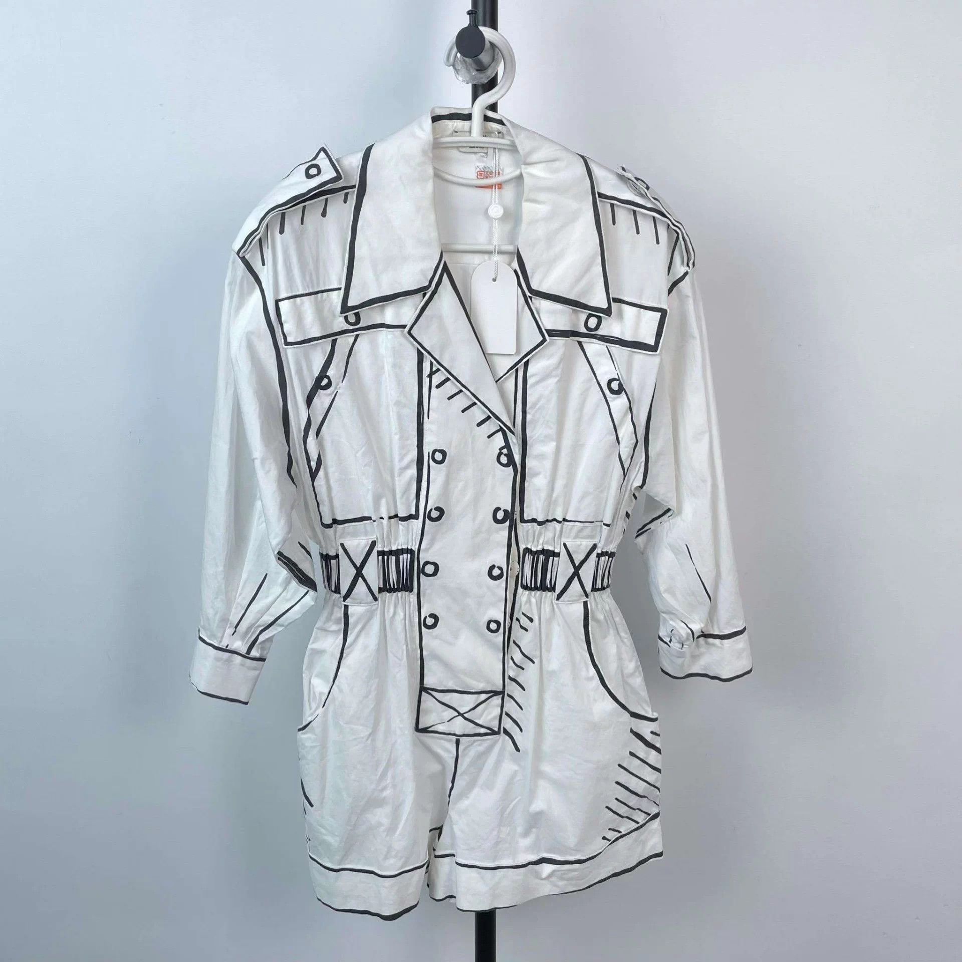 Fendi Fendi Graffiti Waist White Playsuit 36 Size XS / US 0-2 / IT 36-38 - 1 Thumbnail
