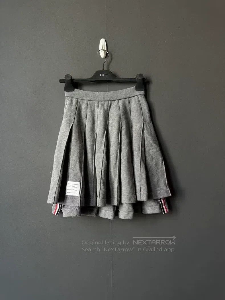 Thom Browne Thom Browne Gray Pleated Skirt Size 24" / US 00 / IT 34 - 1 Thumbnail