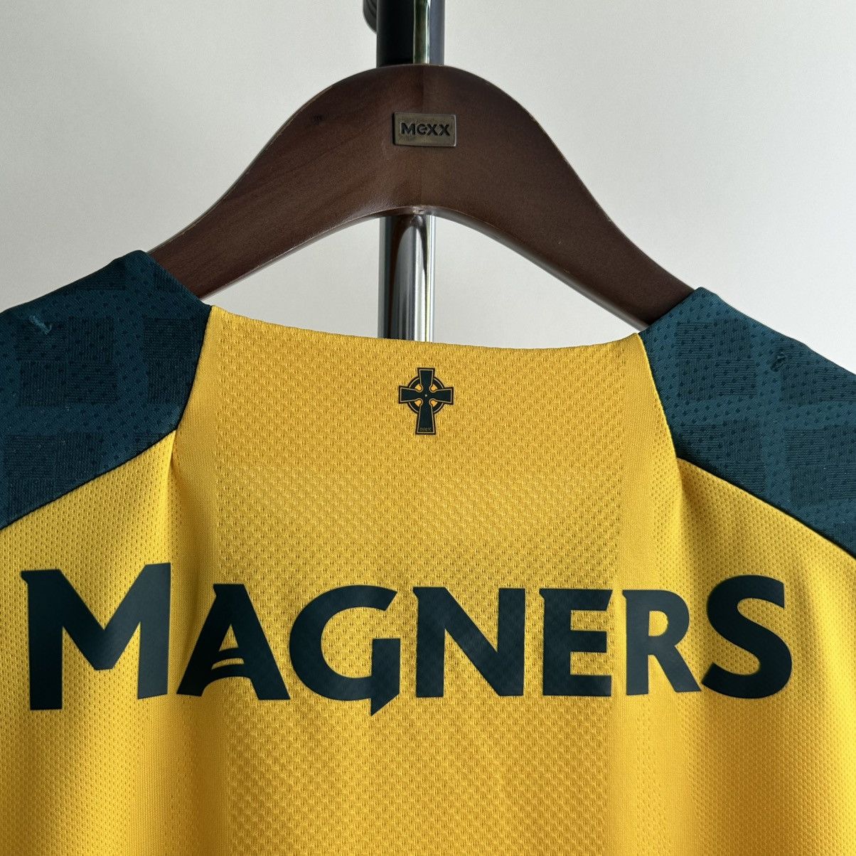 New Balance NEW BALANCE FC CELTIC 2019/20 SOCCER JERSEY FOOTBALL SHIRT Size US M / EU 48-50 / 2 - 11 Thumbnail