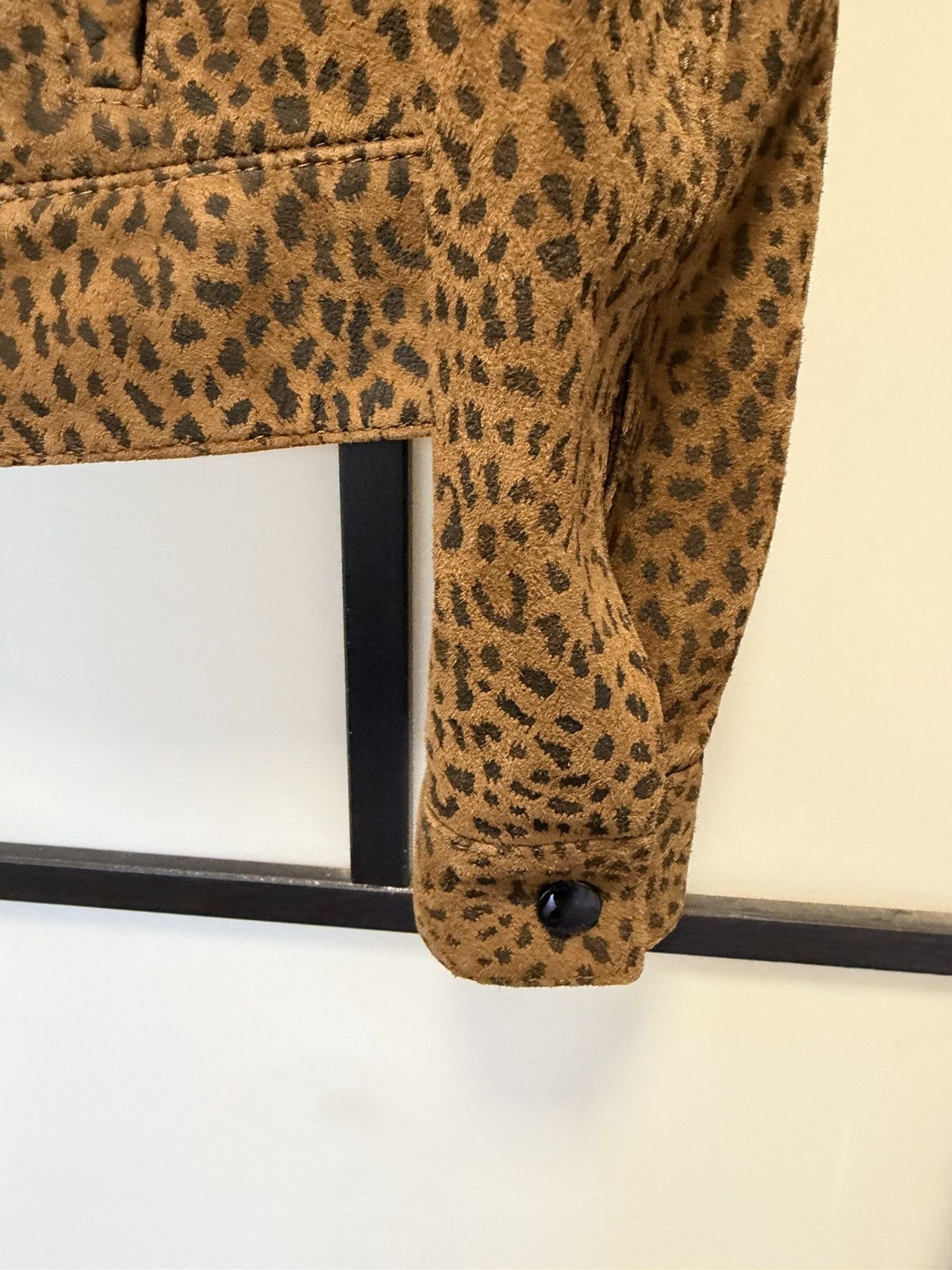 Celine × Hedi Slimane RARE - FW20 Leopard Print Suede Trucker Jacket Size US S / EU 44-46 / 1 - 6 Thumbnail
