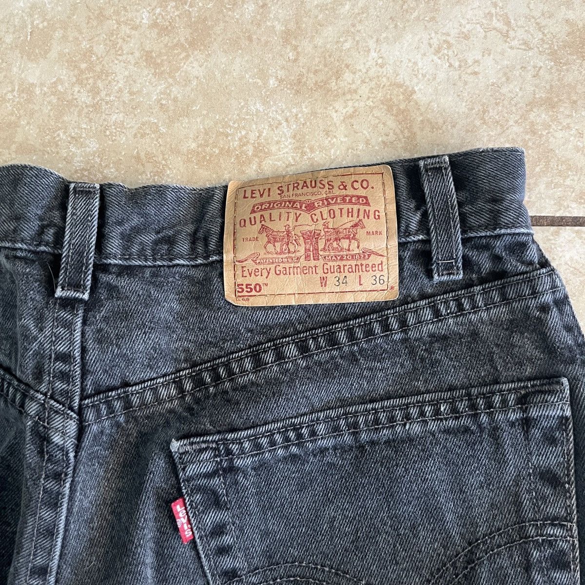 Levi's × Vintage Levi’s 550 Relaxed Fit Jeans Size US 34 / EU 50 - 3 Thumbnail