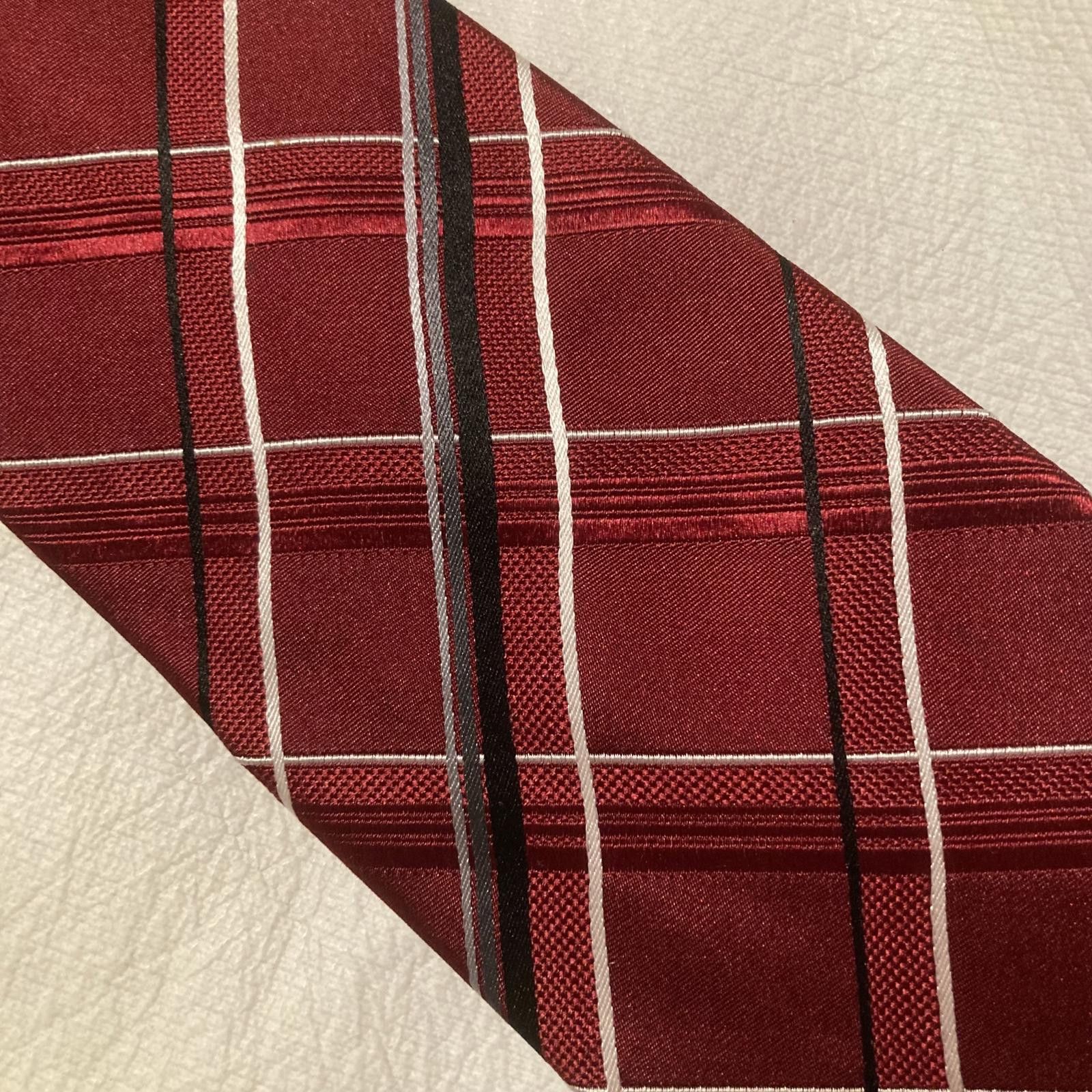 Croft & Barrow NWOT Croft & Barrow Red Plaid Tie 58/3.5 Size ONE SIZE - 2 Thumbnail