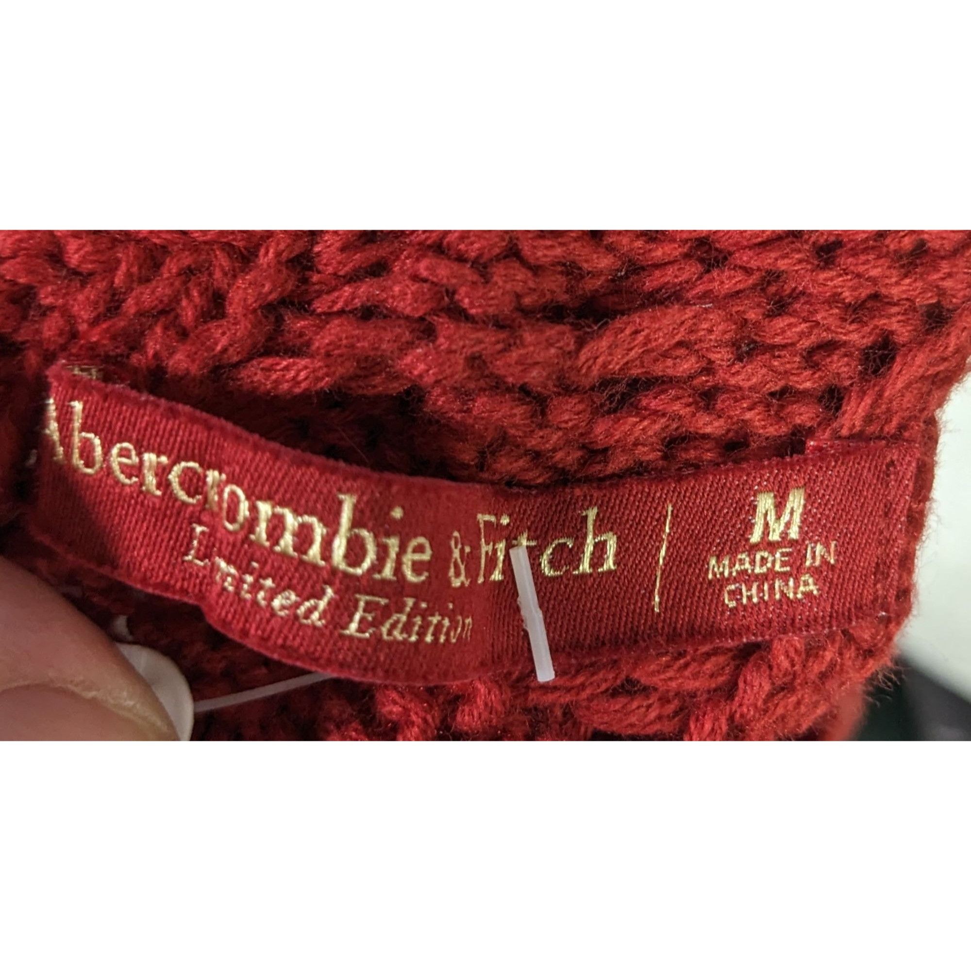 Abercrombie & Fitch Vintage Abercrombie & Fitch Limited Edition Red Cable Knit S Size M / US 6-8 / IT 42-44 - 4 Thumbnail