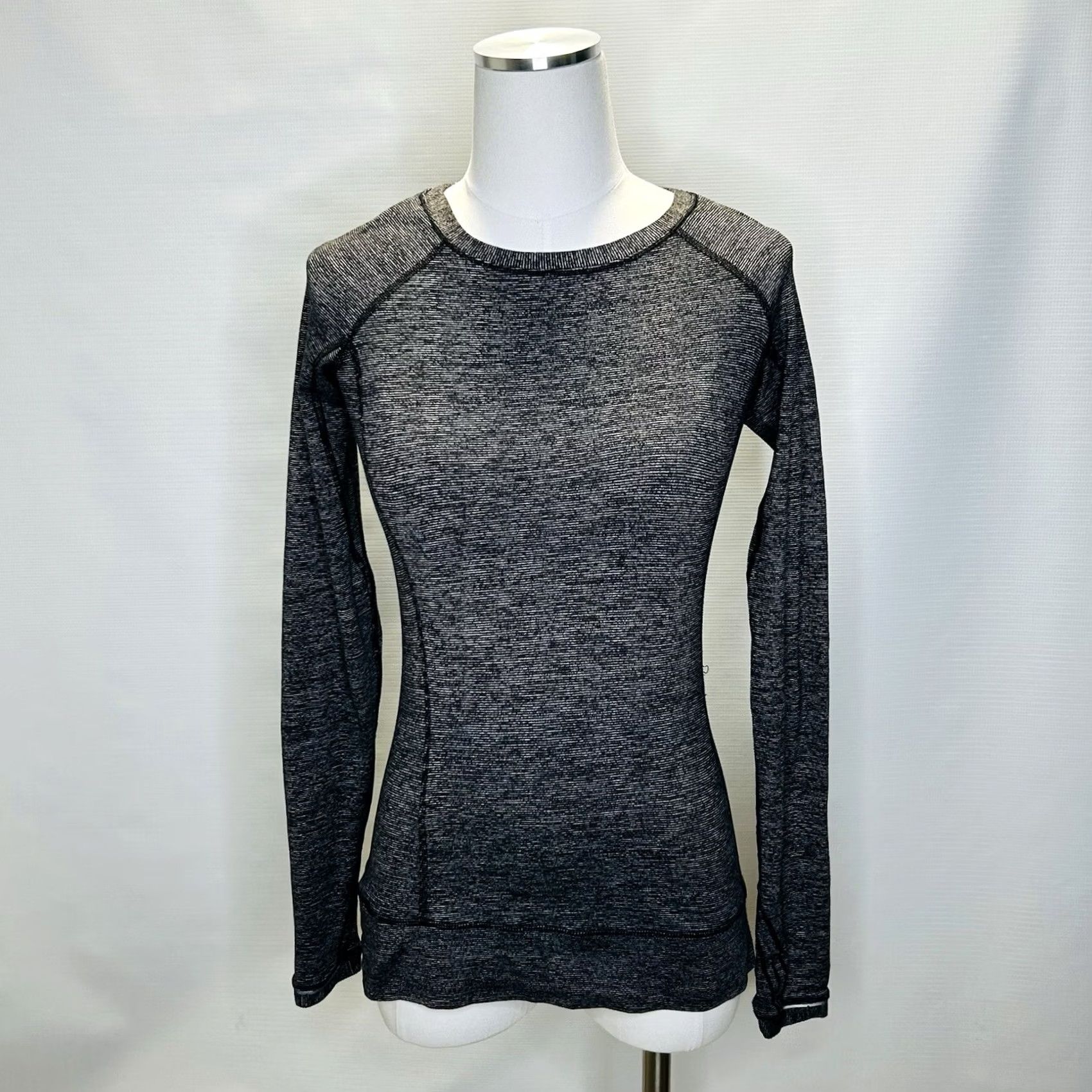 Lululemon Lululemon Race Your Pace Long Sleeve Shirt Women’s Size 4 Black Striped Slim Raglan Reflective Pocket Size S / US 4 / IT 40 - 4 Thumbnail