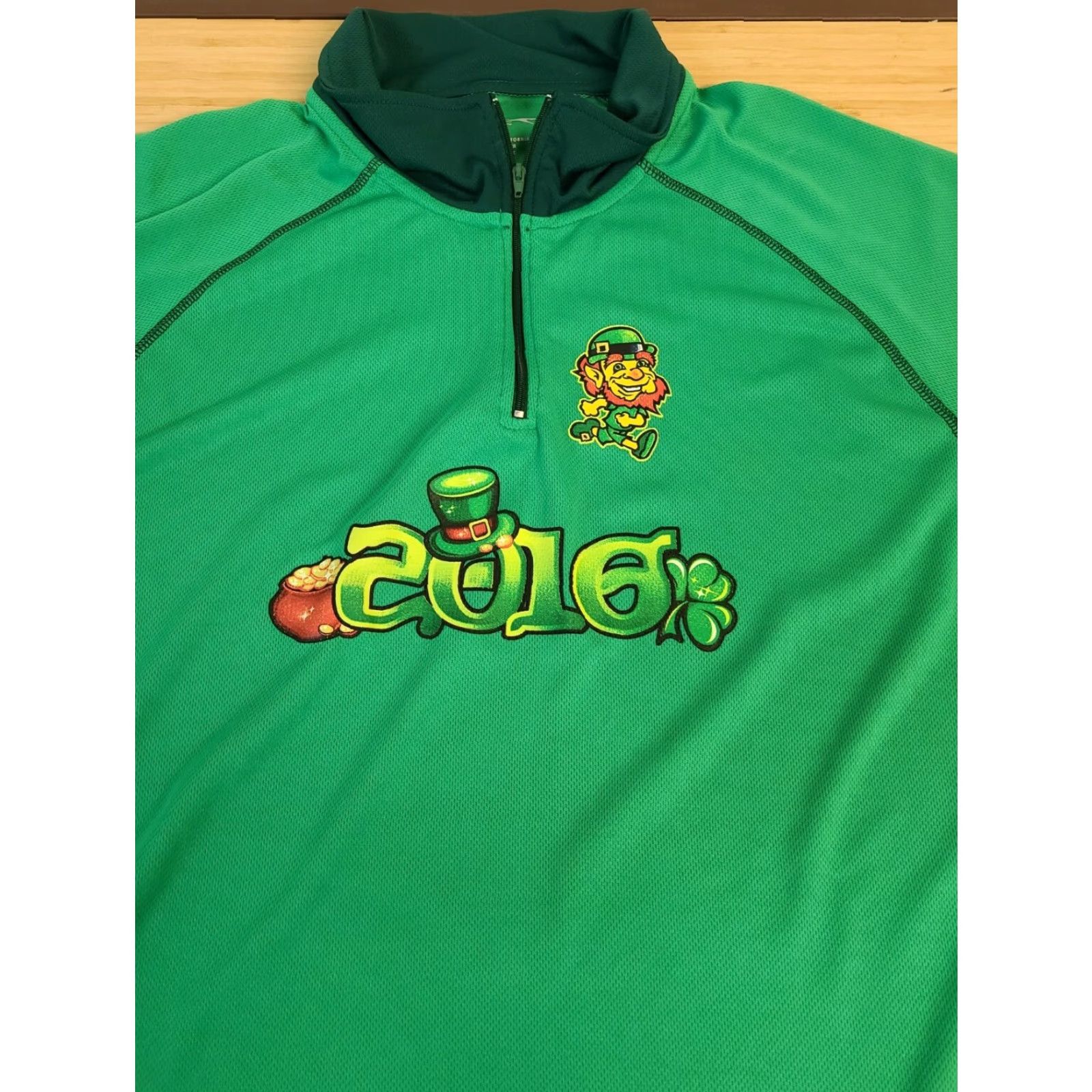 Vintage VINTAGE? No. Actually, not vintage. Alanic Jersey Men XL Green Running Kiss Me I'm Irish LS Activewear Shirt? Size US XL / EU 56 / 4 - 3 Thumbnail