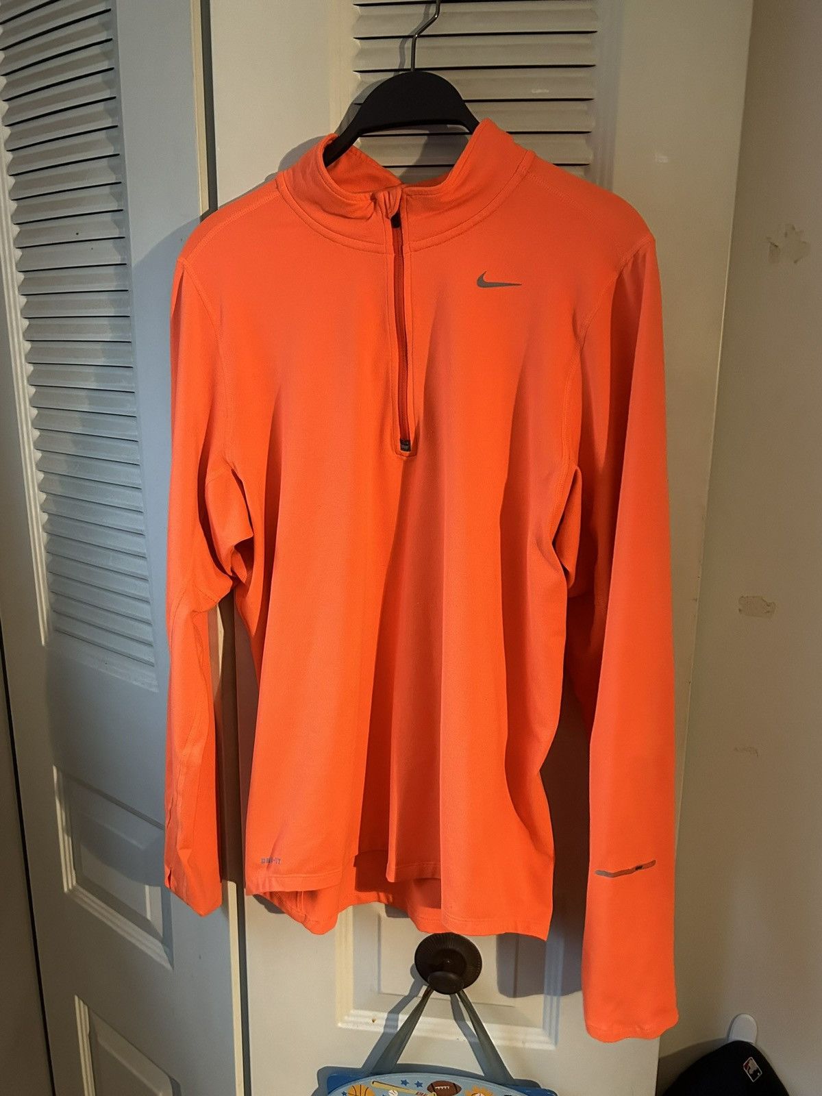 Nike Nike DriFit Size US M / EU 48-50 / 2 - 1 Thumbnail