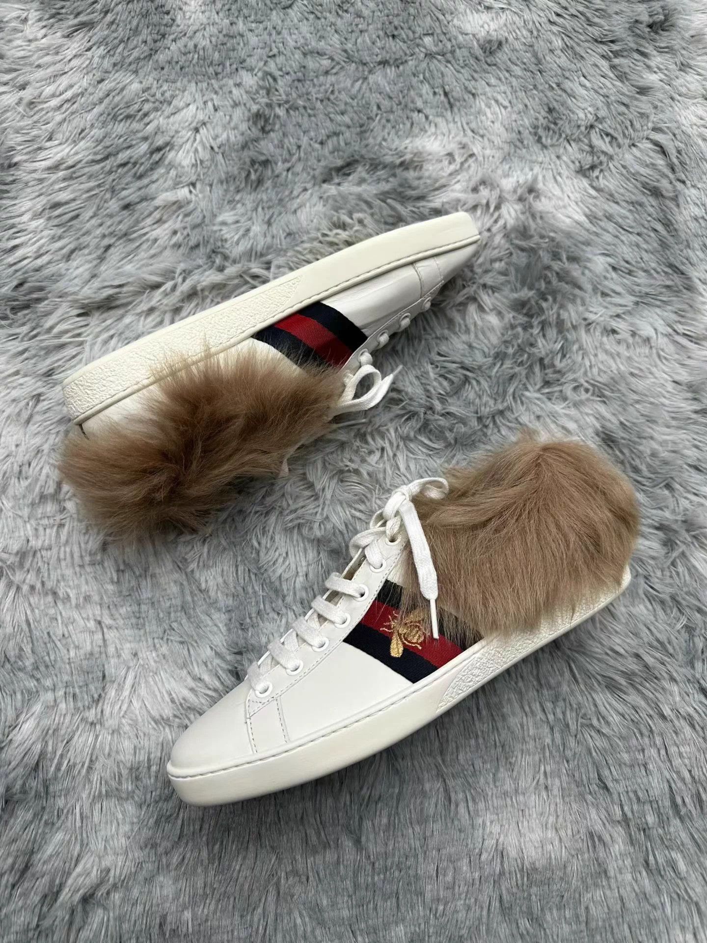 Gucci Gucci Bee Fur White Sneakers Women's 38.5 New Size US 8.5 / IT 38.5 - 2 Thumbnail