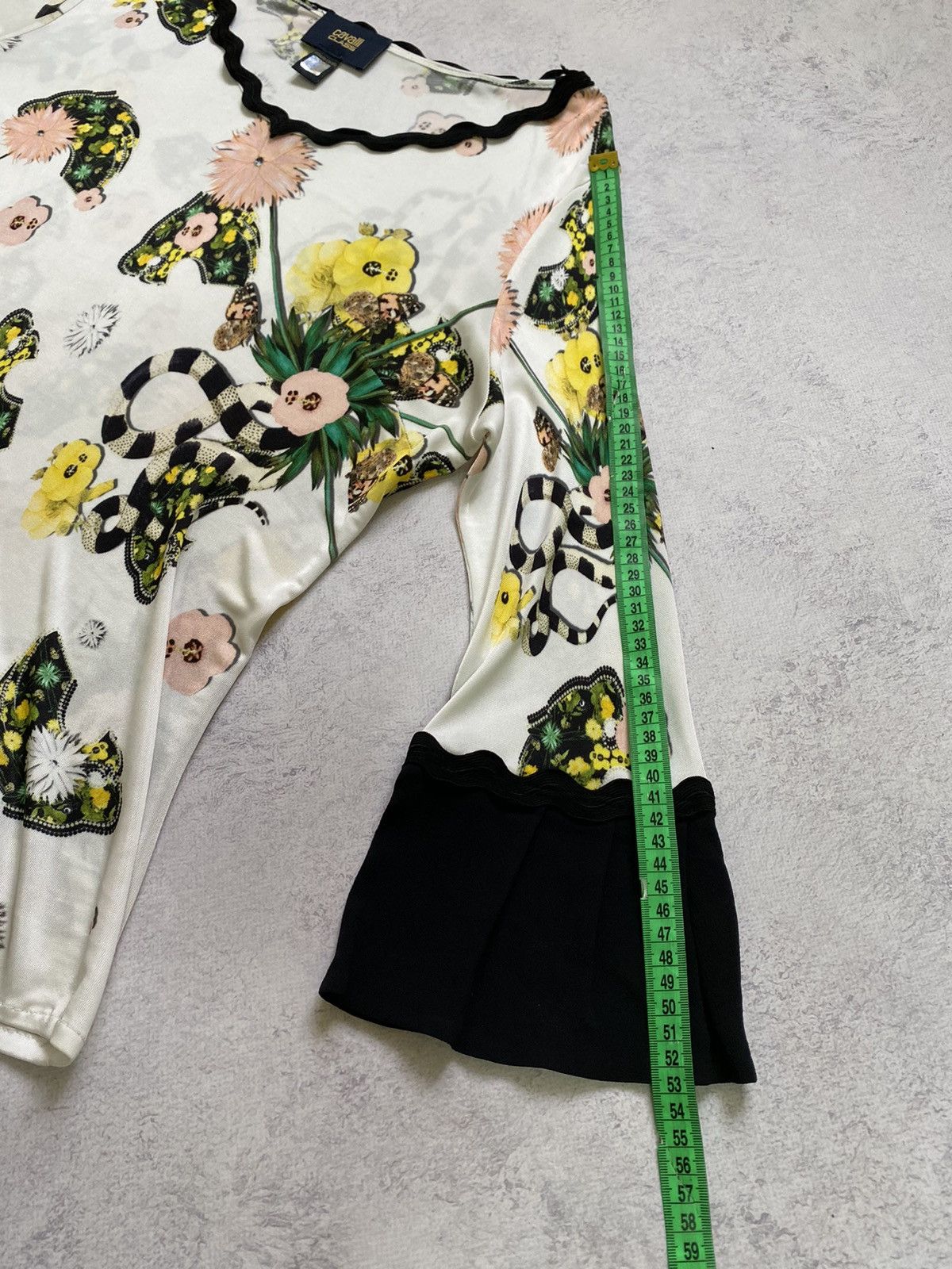 Roberto Cavalli Roberto Cavalli Class Floral Long Sleeve Top Size M-L Size M / US 6-8 / IT 42-44 - 16 Thumbnail