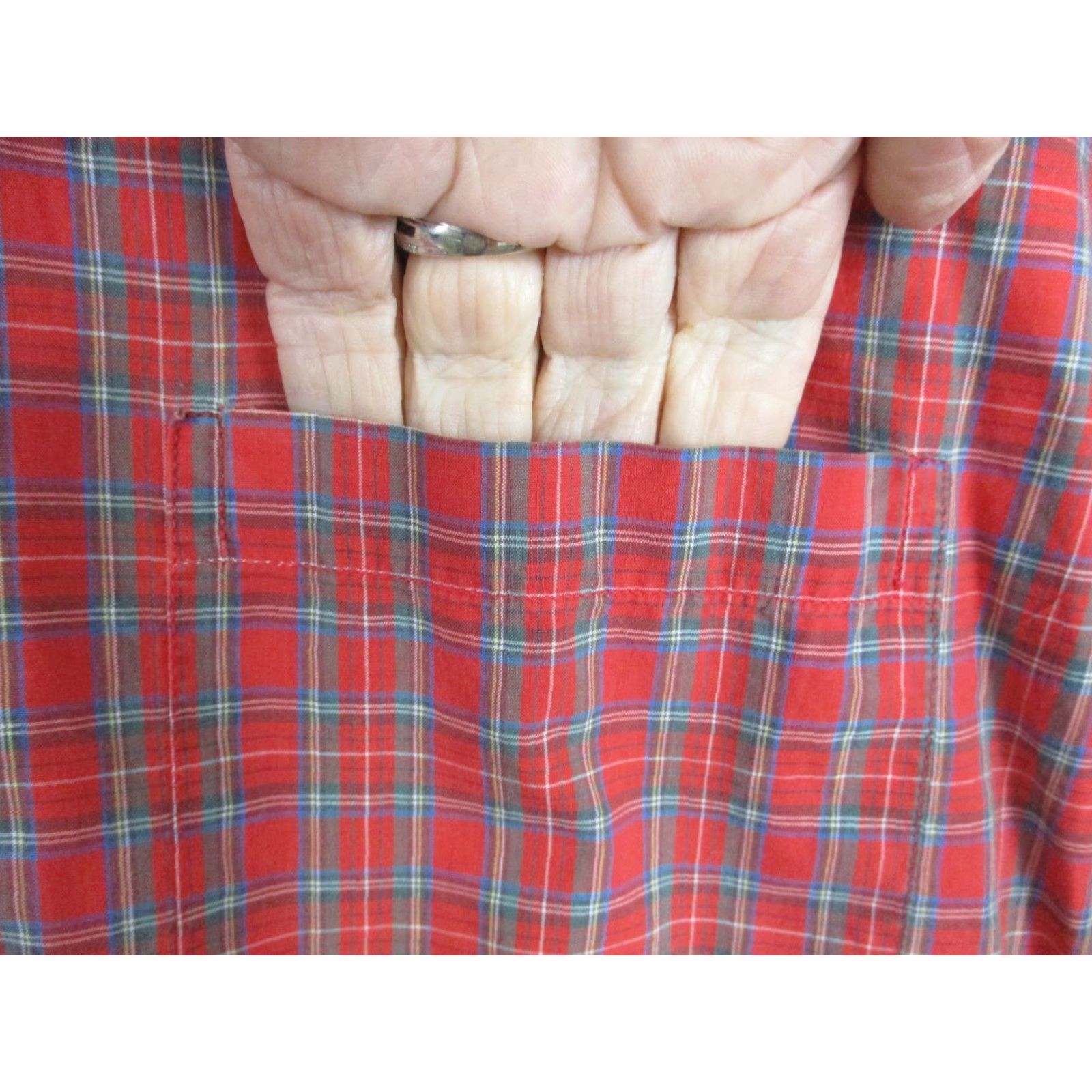 Vintage VINTAGE L.L. Bean Mens Shirt XL Red Plaid Long Sleeve Made in USA 80s Size US XL / EU 56 / 4 - 3 Thumbnail