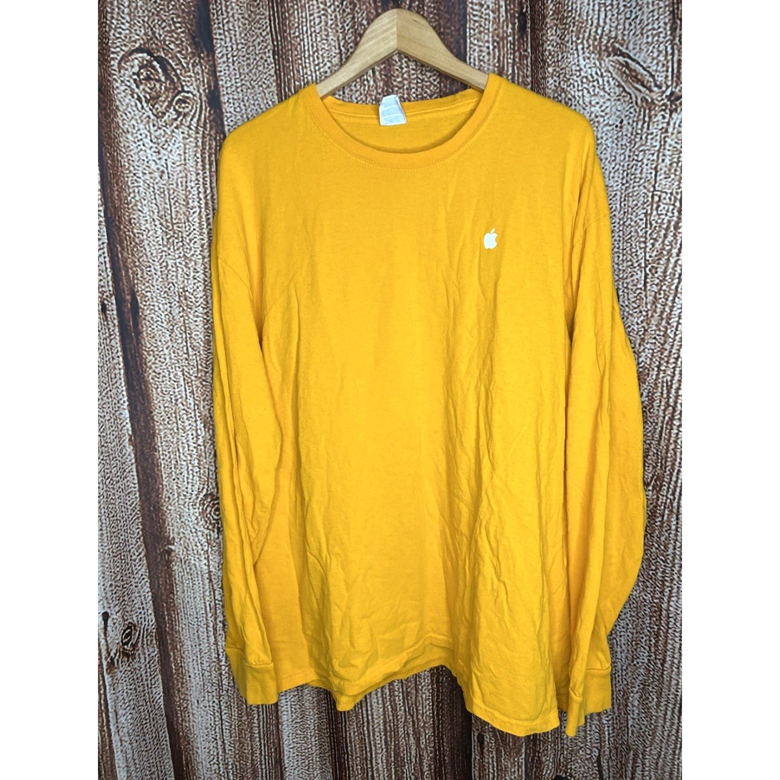 Apple Apple T-Shirt Men 3XL Yellow Long Sleeve Shirt Adult 3XL Yellow Mens T-Shirt Size US XXL / EU 58 / 5 - 2 Thumbnail