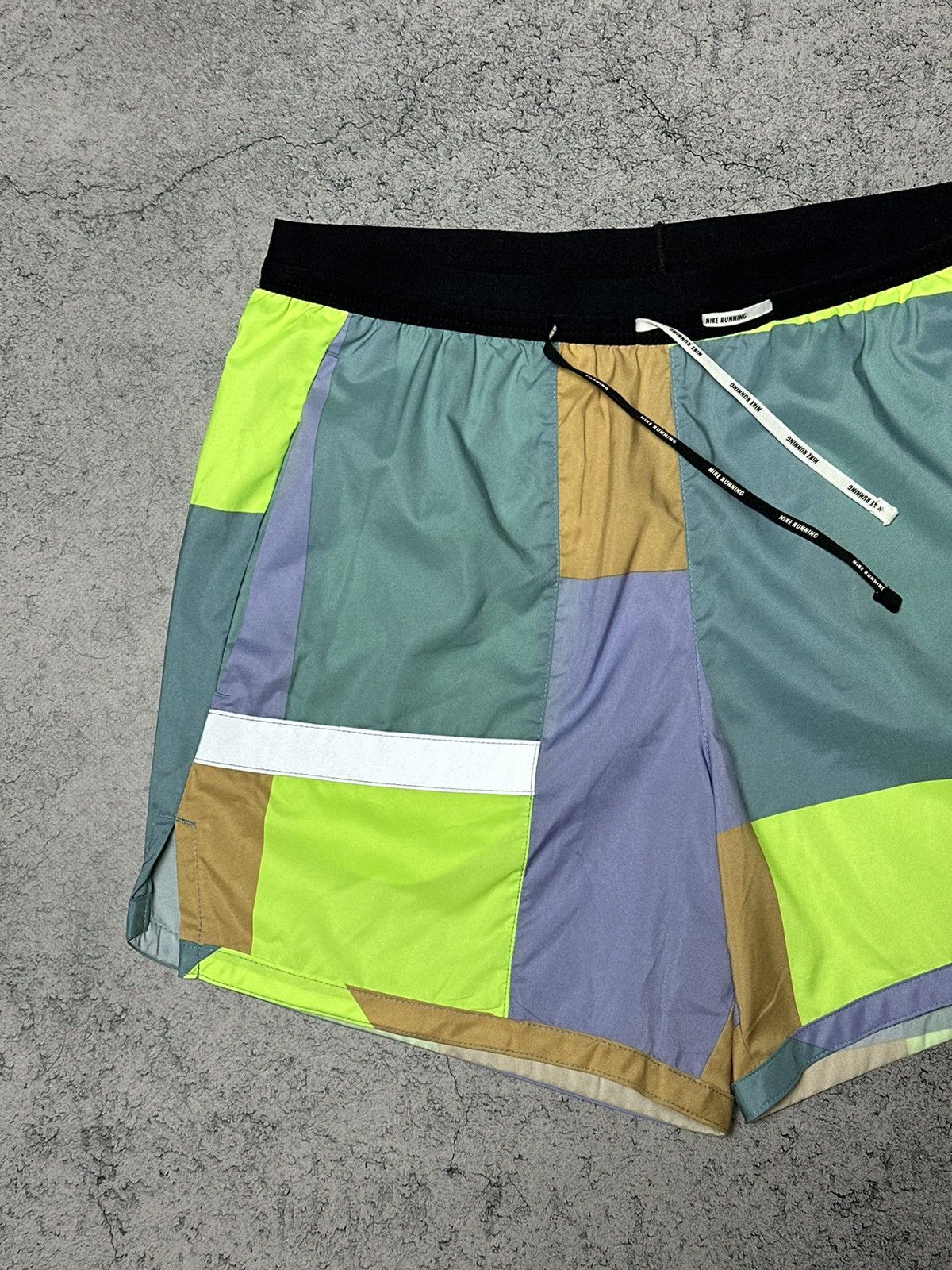Nike Nike Wild Run Patchwork Set Jacket + Shorts Suit Size US M / EU 48-50 / 2 - 16 Thumbnail