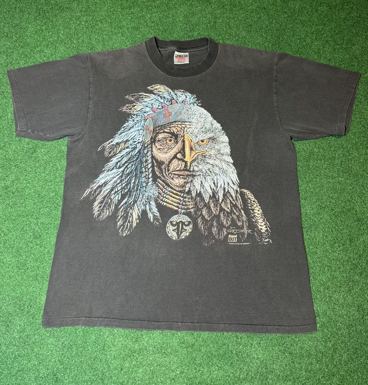 Vintage Vintage 90s Native American Eagle Navajo Faded T Shirt Size US L / EU 52-54 / 3 - 1 Thumbnail