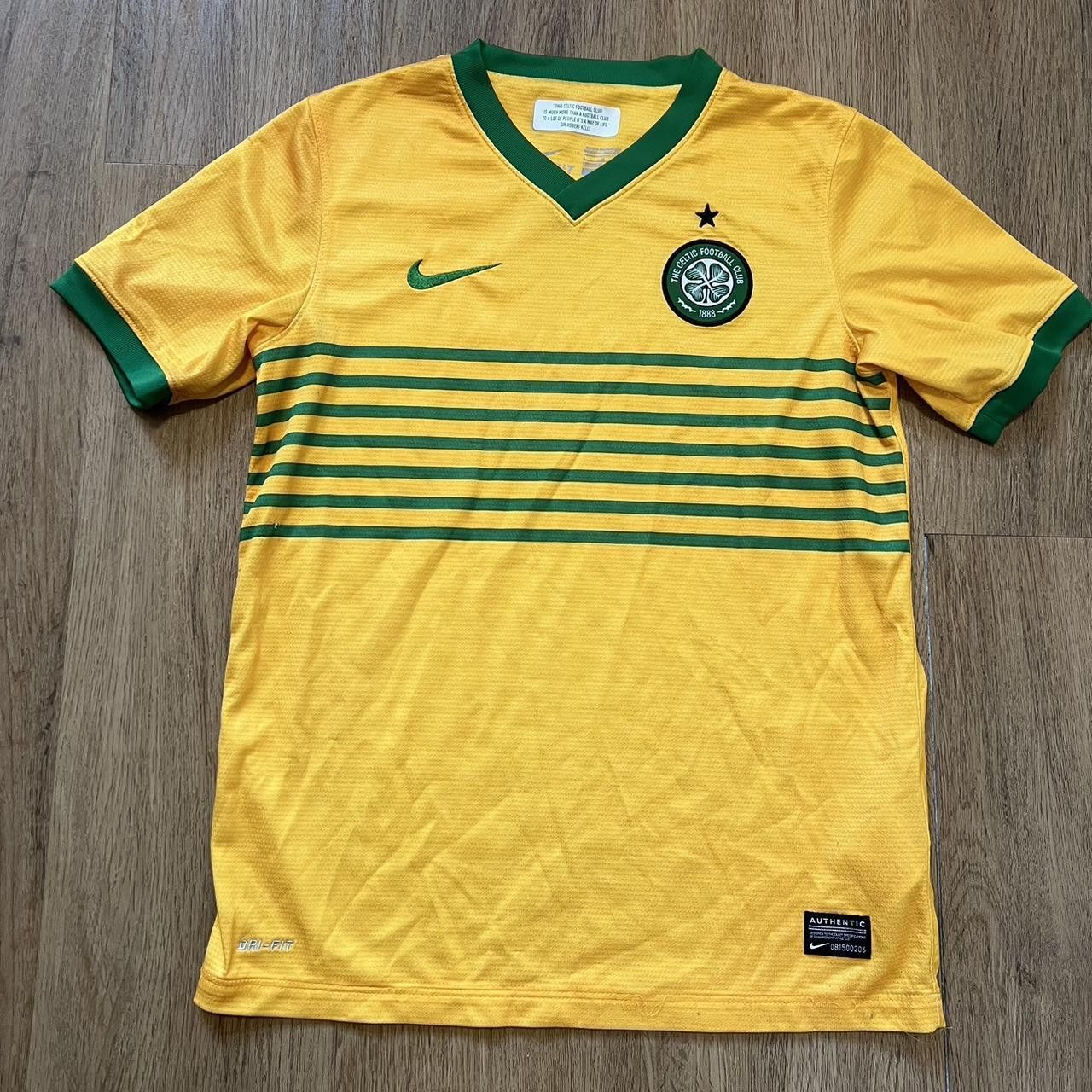 Nike Nike Celtic Glasgow FC 2011-12 Away football shirt Size US XS / EU 42 / 0 - 1 Thumbnail