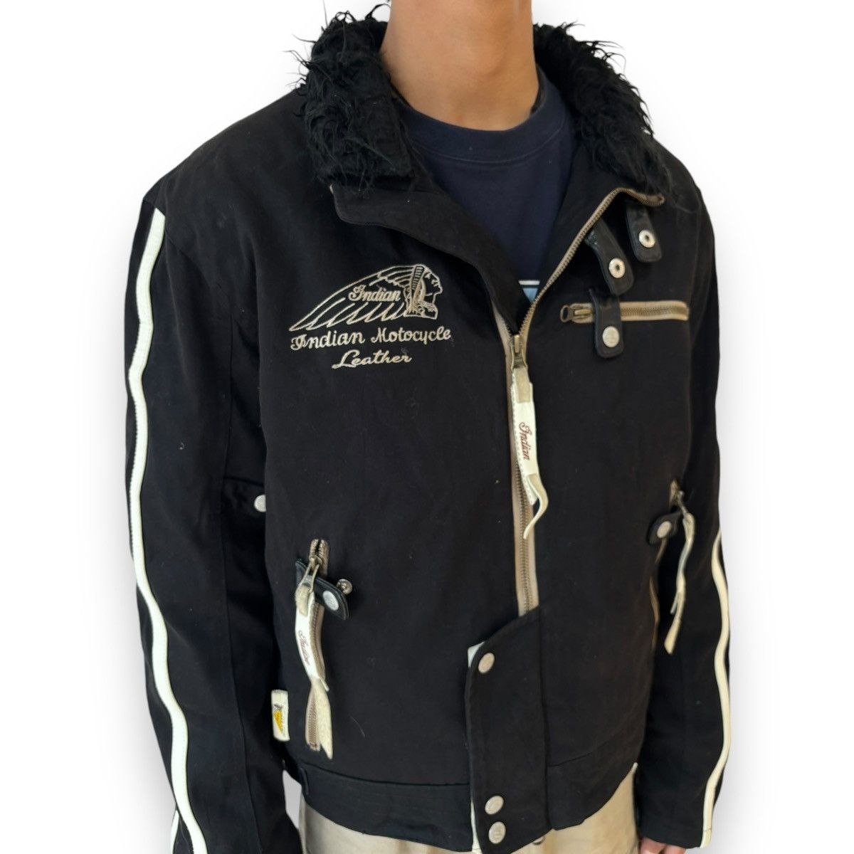 Indian Motorcycle Vintage Indian motocycle leather jacket fur faux Size US L / EU 52-54 / 3 - 1 Thumbnail
