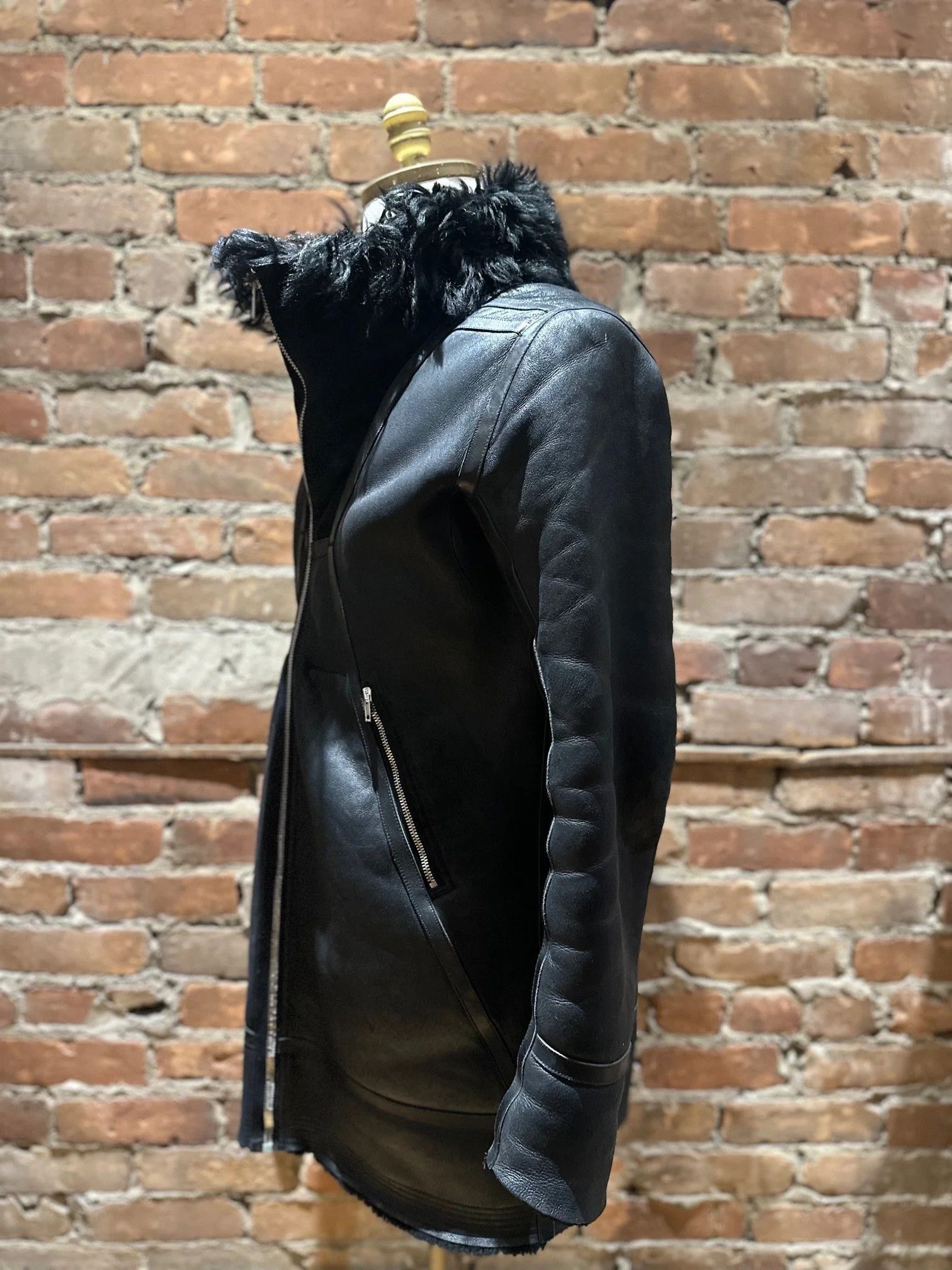 Rick Owens Rick Owens Shearling-Lined Coat - Black Fur Neck Size US M / EU 48-50 / 2 - 5 Thumbnail