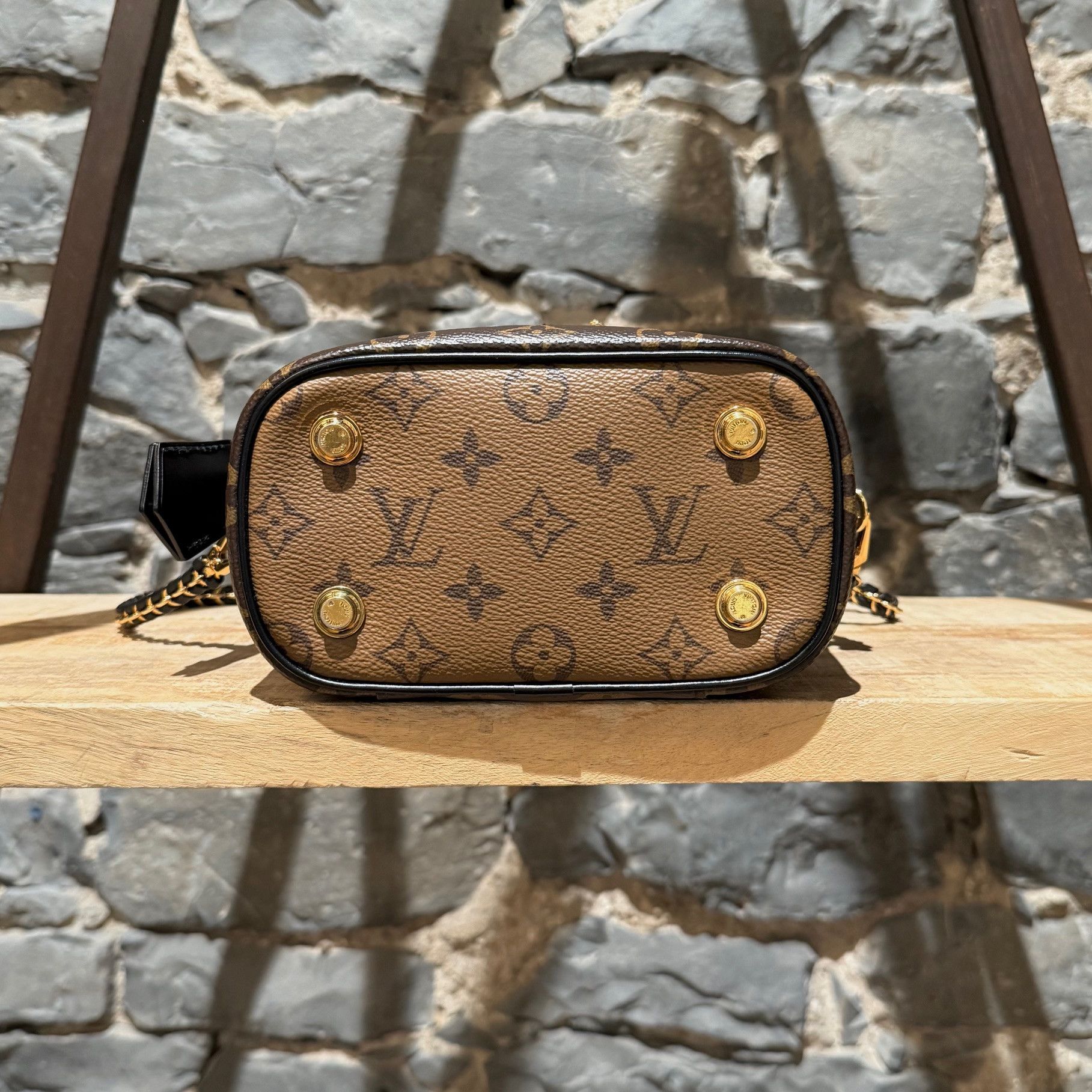 Louis Vuitton Louis Vuitton 2022 Vanity PM Monogram Reverse Chain Bag Size ONE SIZE - 7 Thumbnail