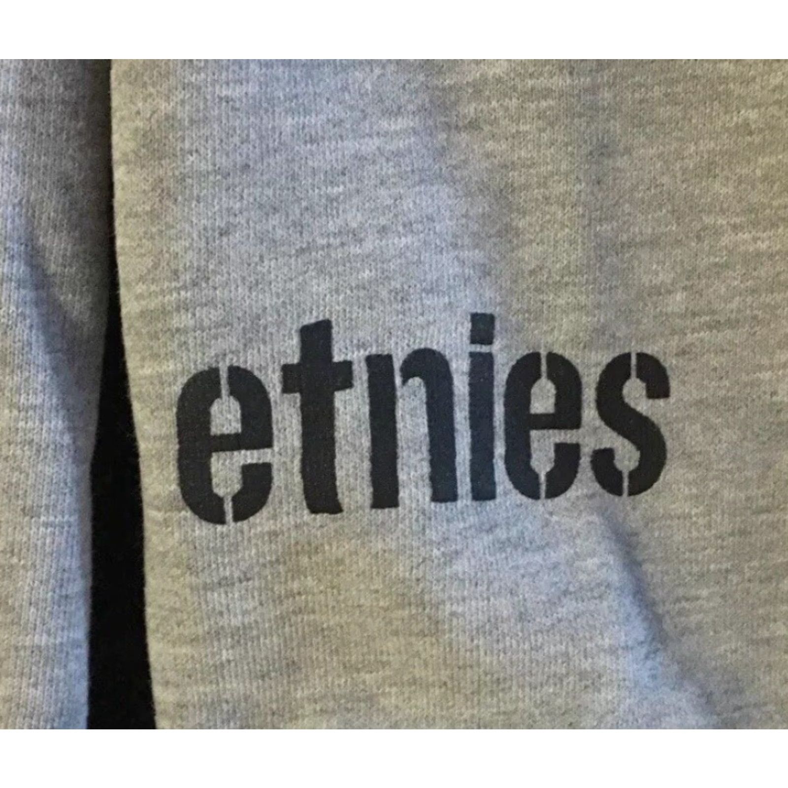 Quiksilver VINTAGE Etnies Faded Zip Hoodie M L Skate Surf Grunge Punk Adio Matix Es Dvs 90s Y2K Size US M / EU 48-50 / 2 - 3 Thumbnail