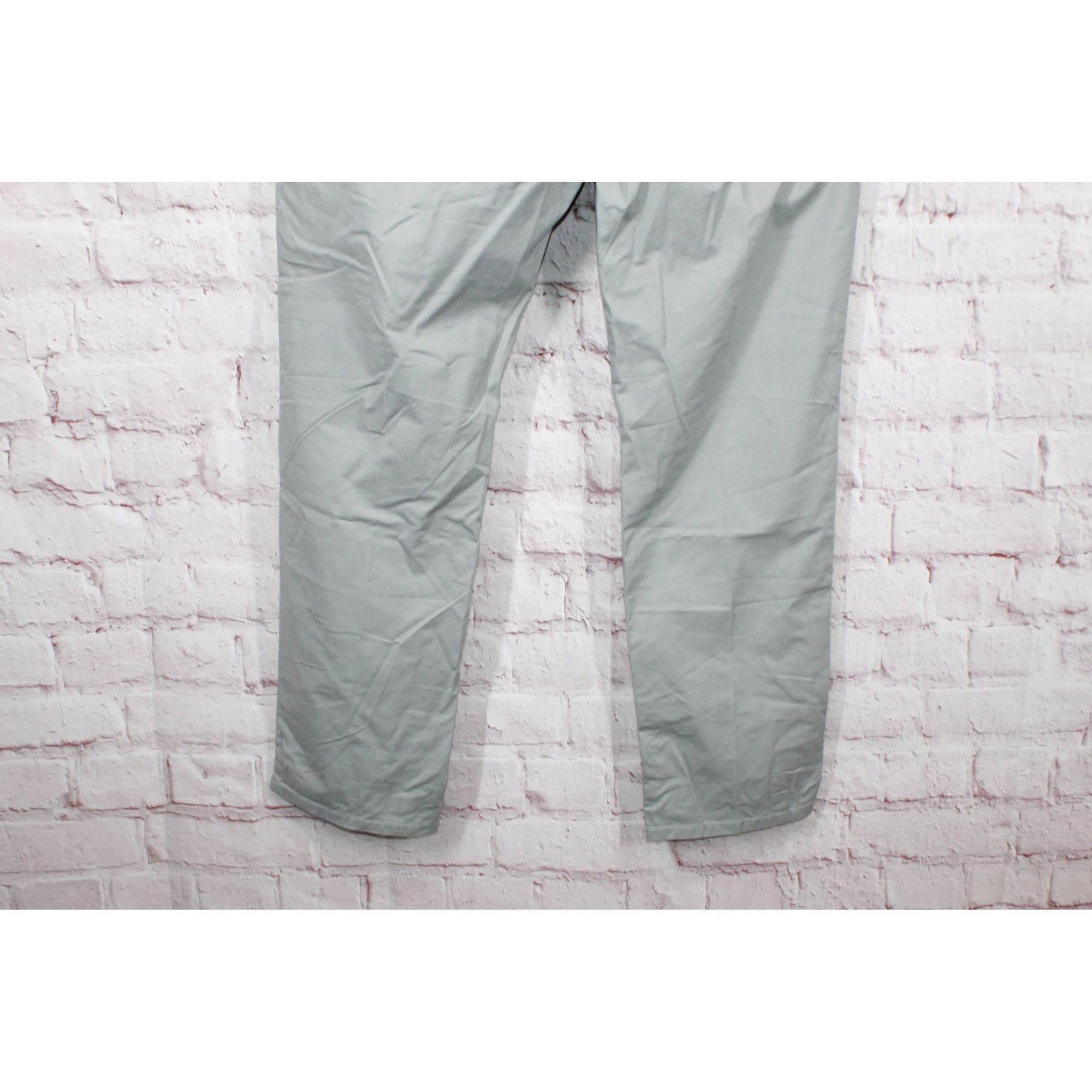 L.L. Bean LL Bean Men's Performance Chinos Classic Fit Size US 40 / EU 56 - 5 Thumbnail