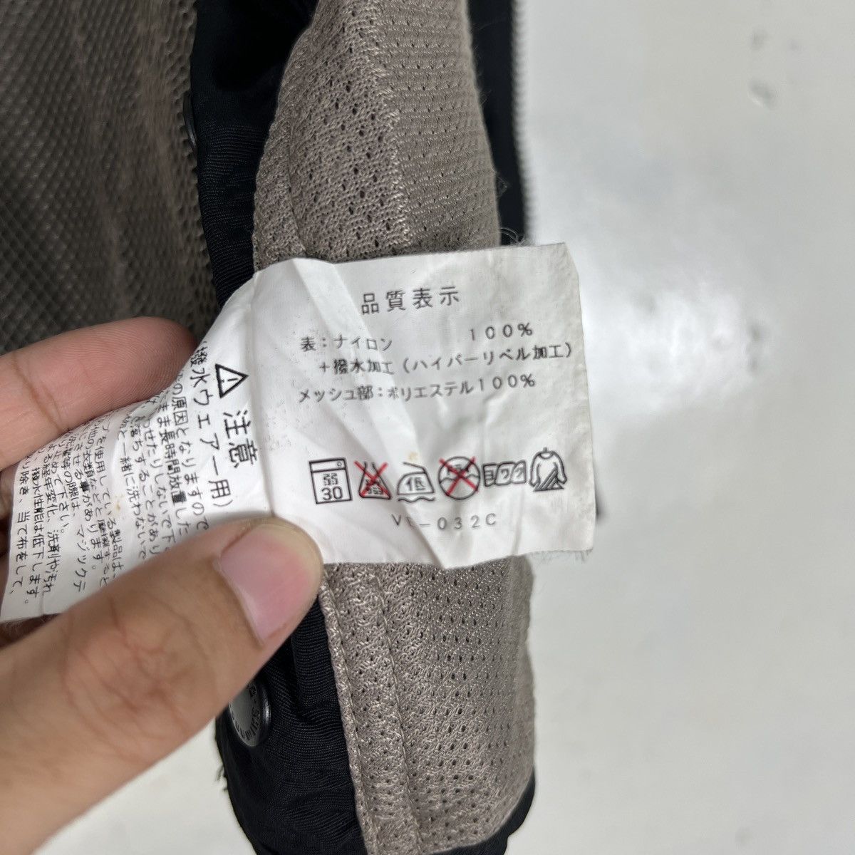 Japanese Brand 🔥 SHIMANO FISHING VEST Size US L / EU 52-54 / 3 - 16 Thumbnail