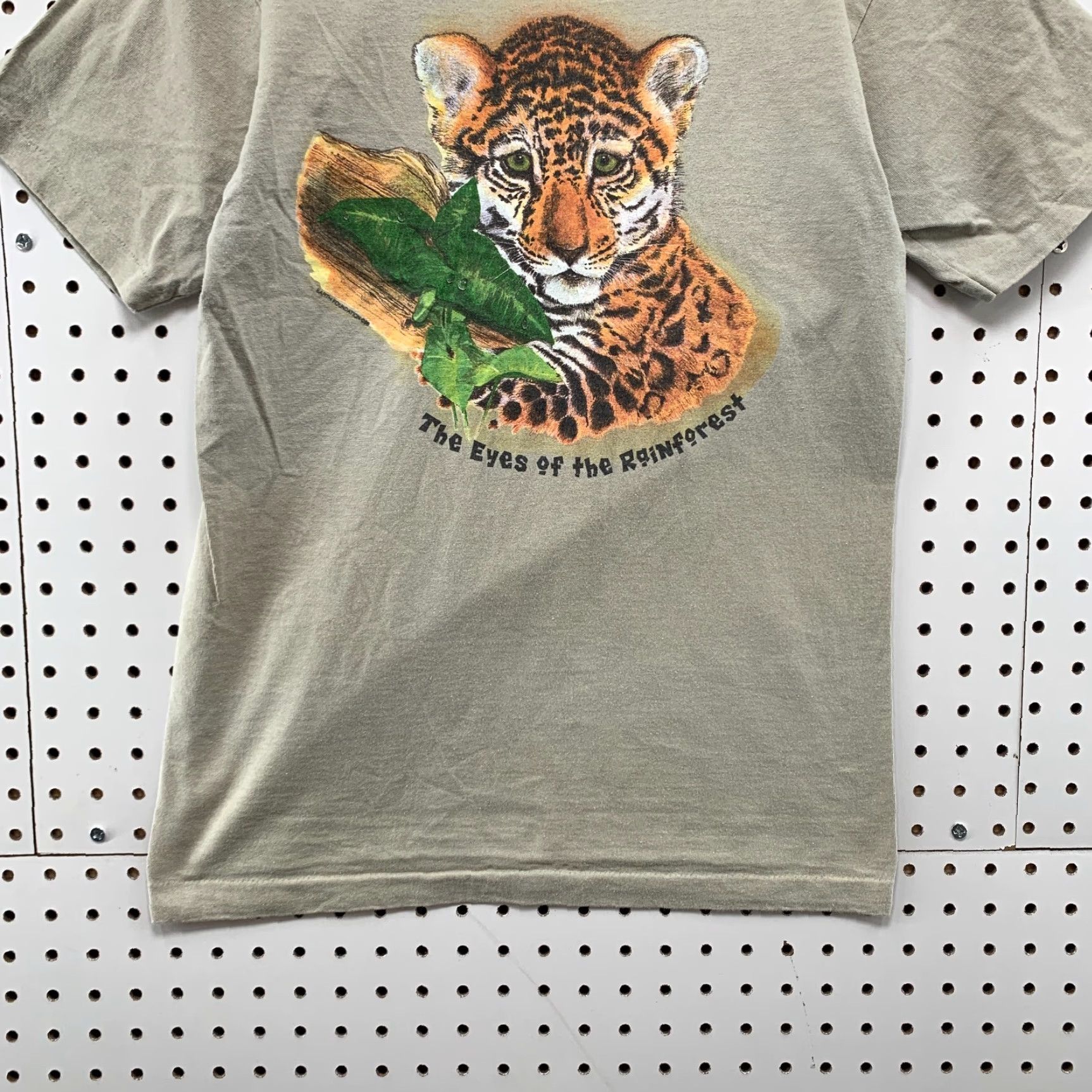 Vintage VINTAGE Alore 90s Tiger Nature Shirt Mens Small Gray Short Sleeve Crew Neck Single Stitch USA Size US S / EU 44-46 / 1 - 6 Thumbnail