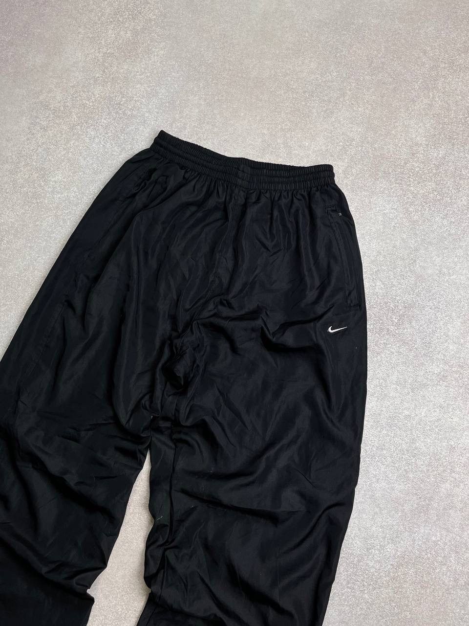 Nike VINTAGE NIKE BIG SWOOSH FLARED NYLON TRACK PANTS Y2K XL Size US 34 / EU 50 - 3 Thumbnail