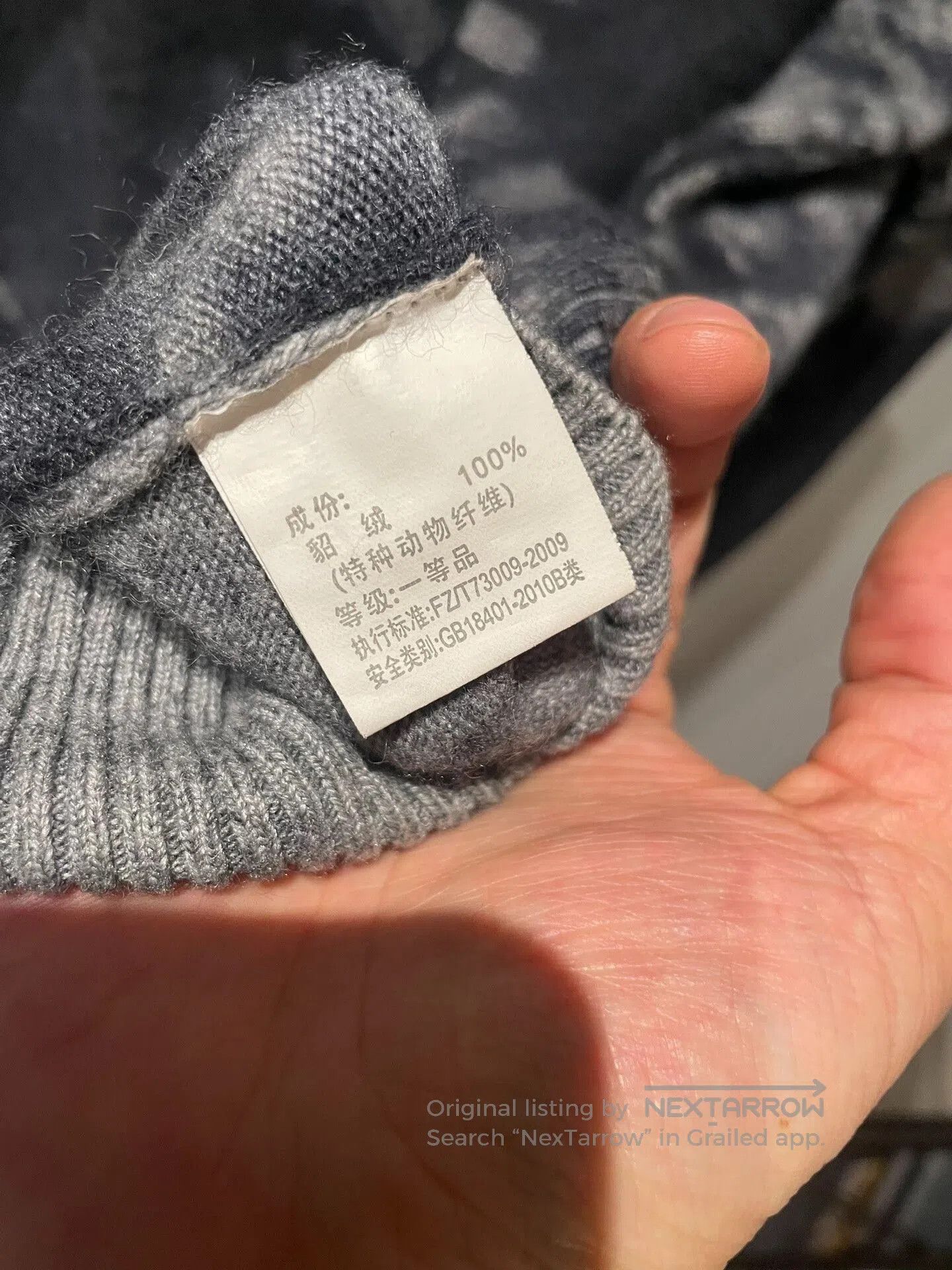 Givenchy Givenchy Gray Fur Sweater. Size S / US 4 / IT 40 - 4 Thumbnail