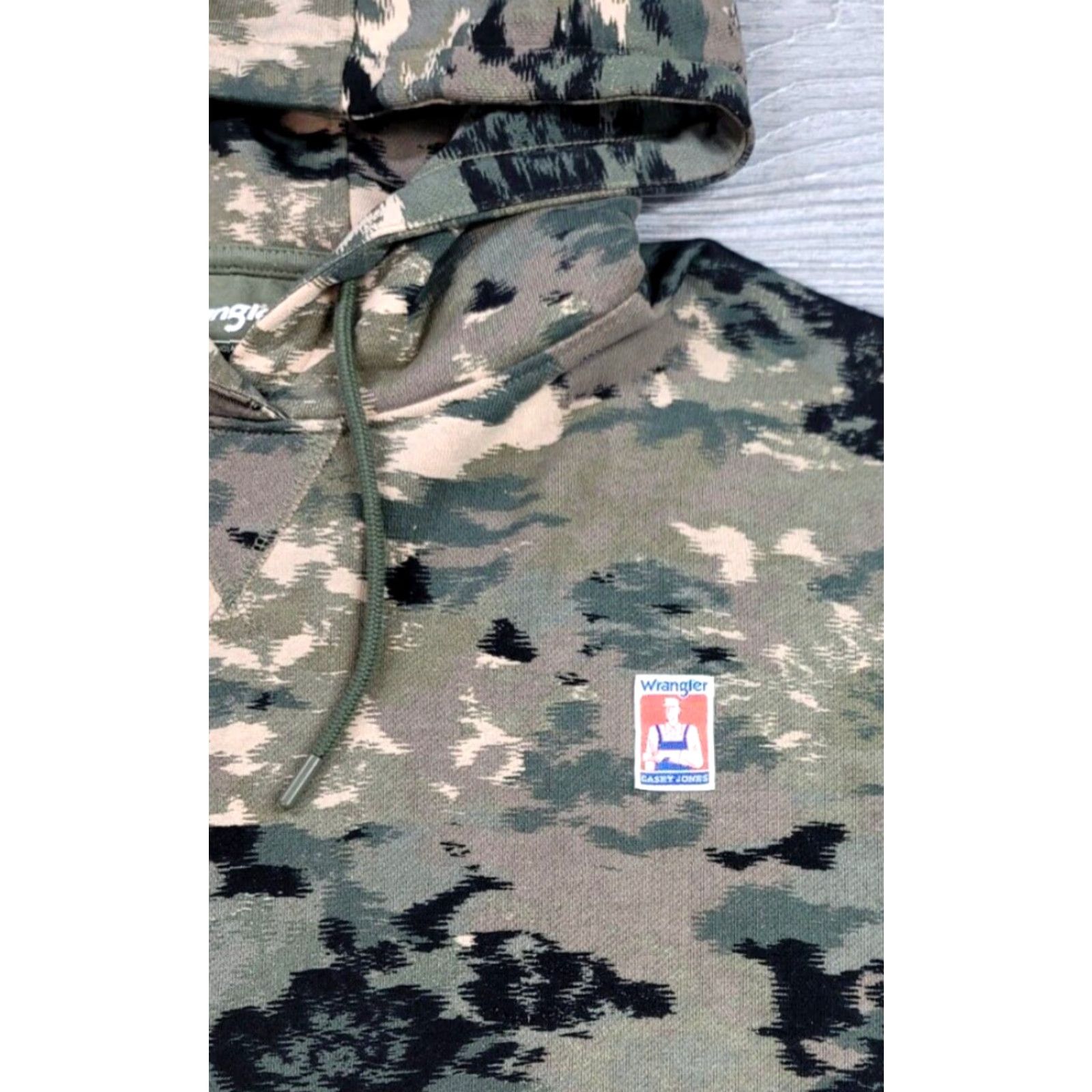 Wrangler Wrangler Casey Jones Workwear Hoodie Sweatshirt Camo Sz S Mens Long Sleeve Multicolor Logo Embroidered PullOver Pockets Size US S / EU 44-46 / 1 - 5 Thumbnail