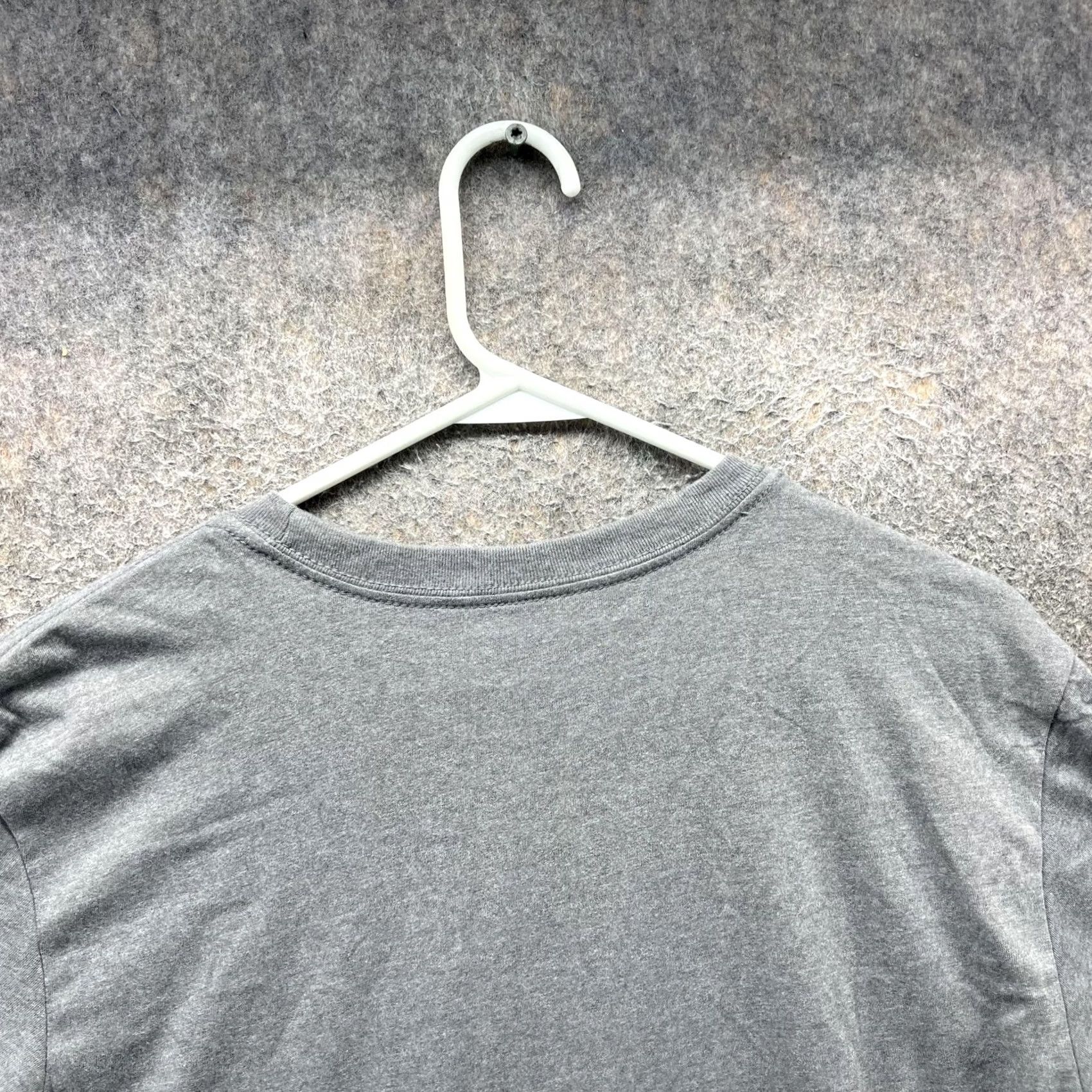 The North Face The North Face Shirt Mens Medium Gray Logo Graphic Tee Tagless Crew Neck Short Sleeve T-Shirt Size US M / EU 48-50 / 2 - 3 Thumbnail