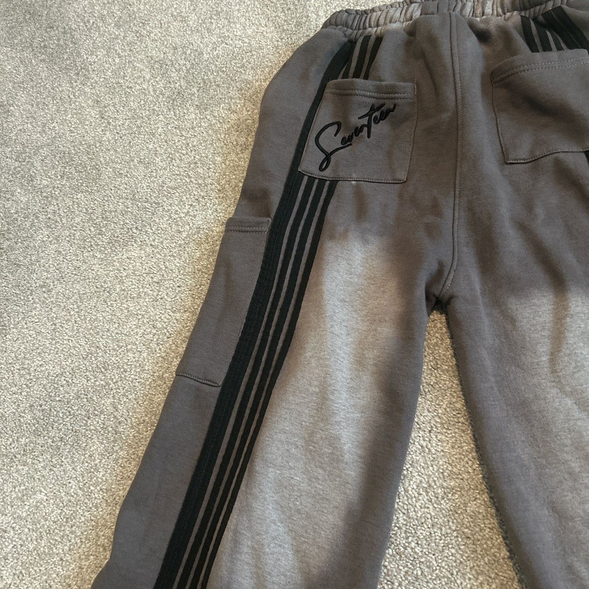 Other Grey and Black Striped Wide Leg Sweatpants Size US 33 - 7 Thumbnail