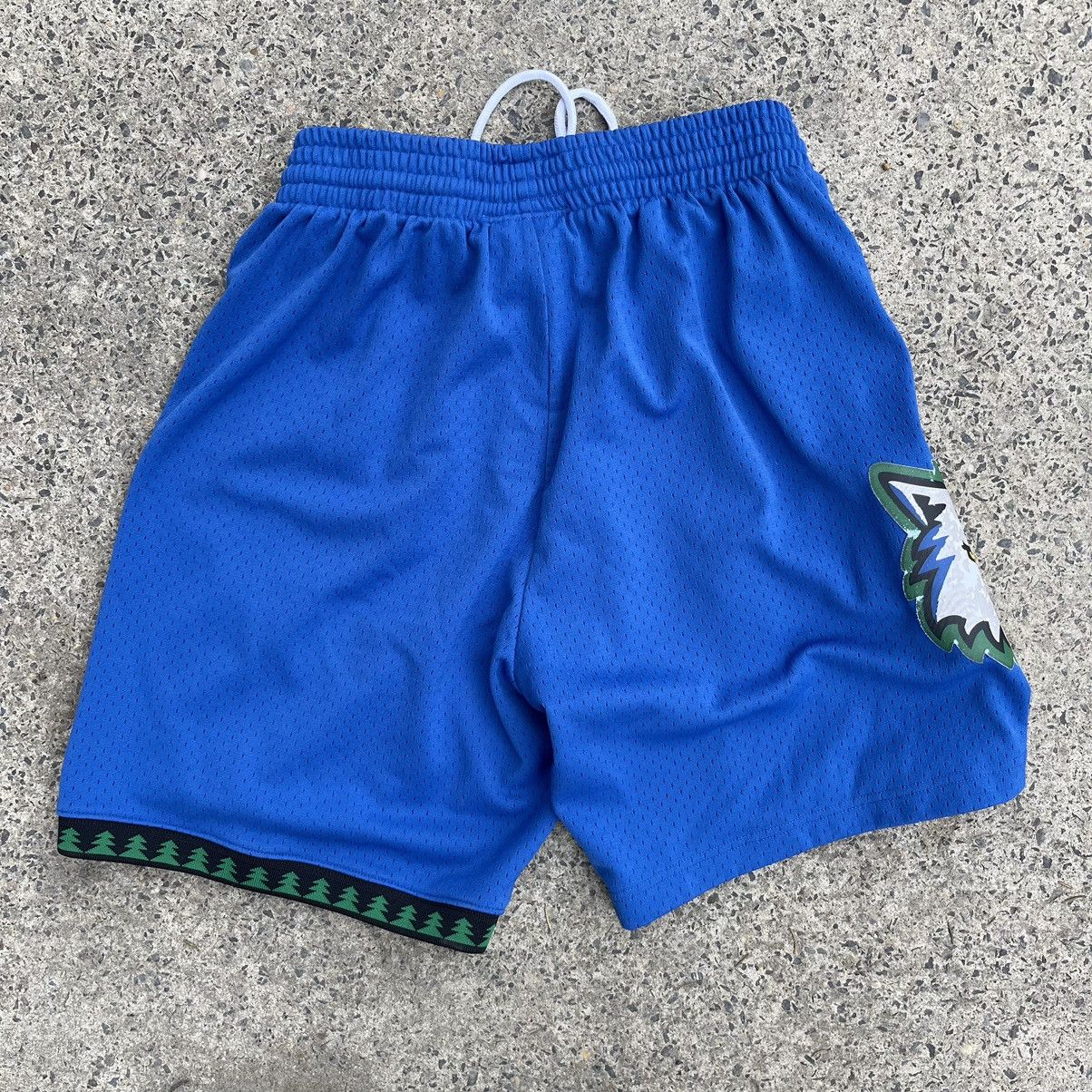 Vintage MINNESOTA TWOLVES MITCHELL & NESS SWINGMAN SERIES NBA SHORTS Size US 30 / EU 46 - 6 Thumbnail