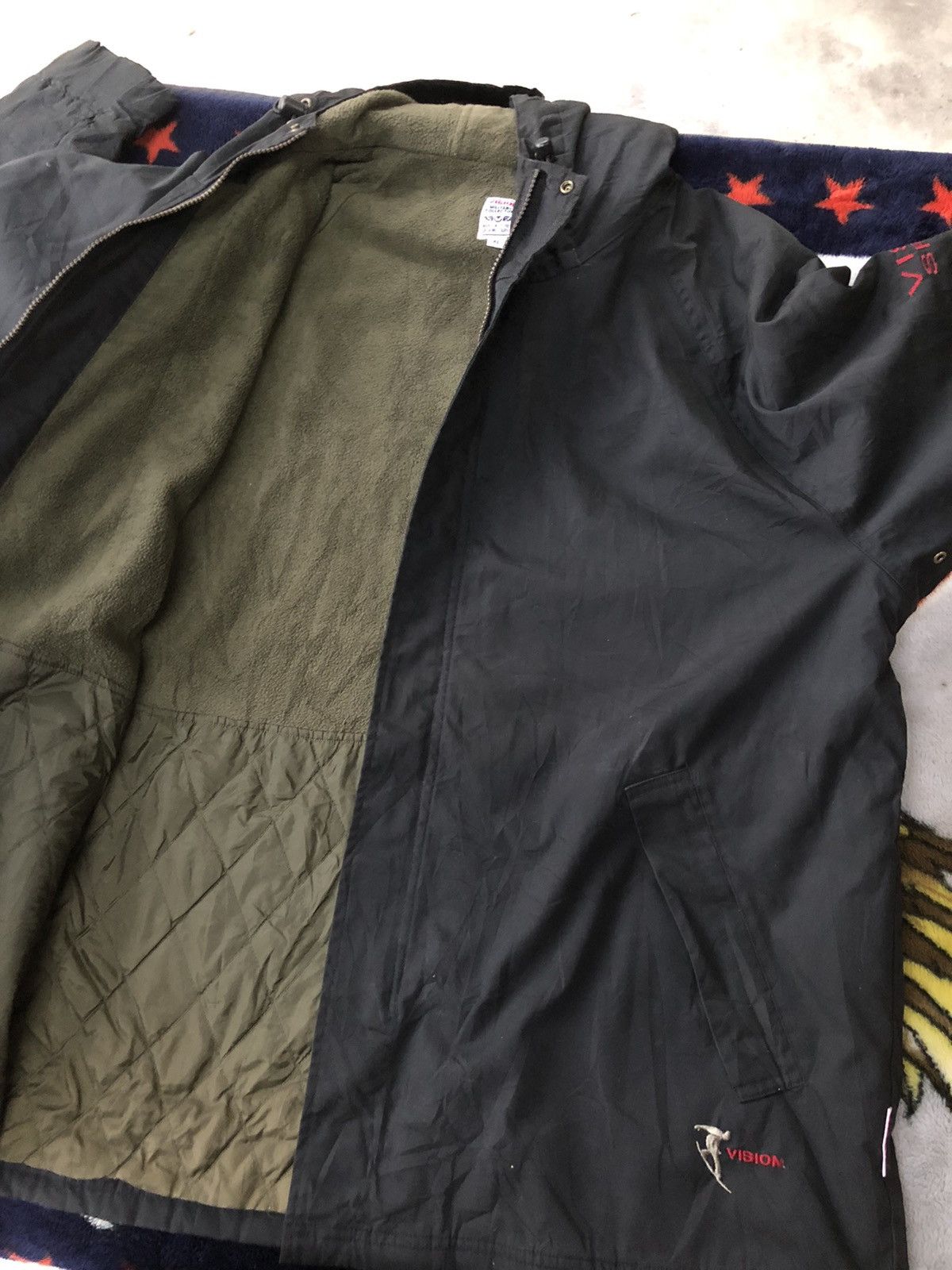 Vision Streetwear Vintage Vision Street Wear Military Collection Hoodie Jacket Size US XL / EU 56 / 4 - 9 Thumbnail