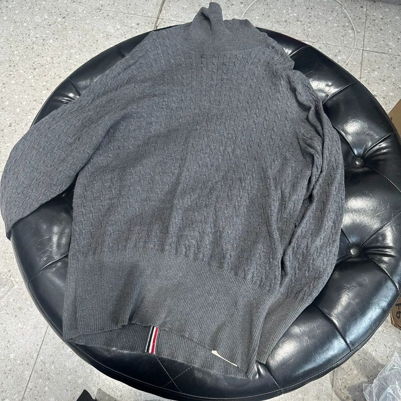 Thom Browne Thom Browne Striped wool sweater in dark grey Size US XXL / EU 58 / 5 - 1 Thumbnail