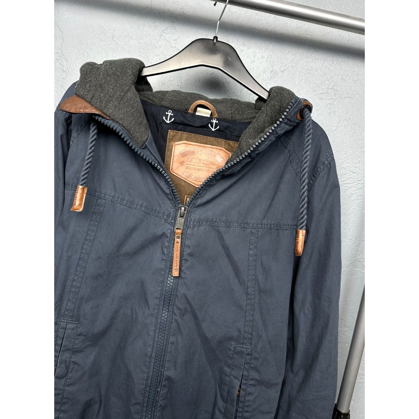 Vintage Naketano Mens Hooded Insulated Jacket L Blue Logo Windbreaker Shirt Jacket Mens Size US L / EU 52-54 / 3 - 2 Thumbnail