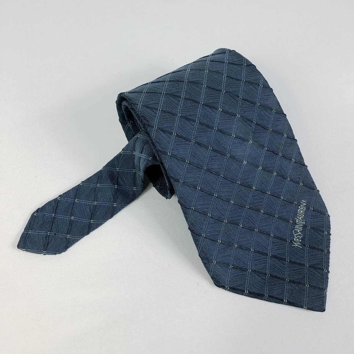 Vintage × Yves Saint Laurent Vintage Yves Saint Laurent YSL Embossed Stripes Silk Tie Size ONE SIZE - 10 Thumbnail