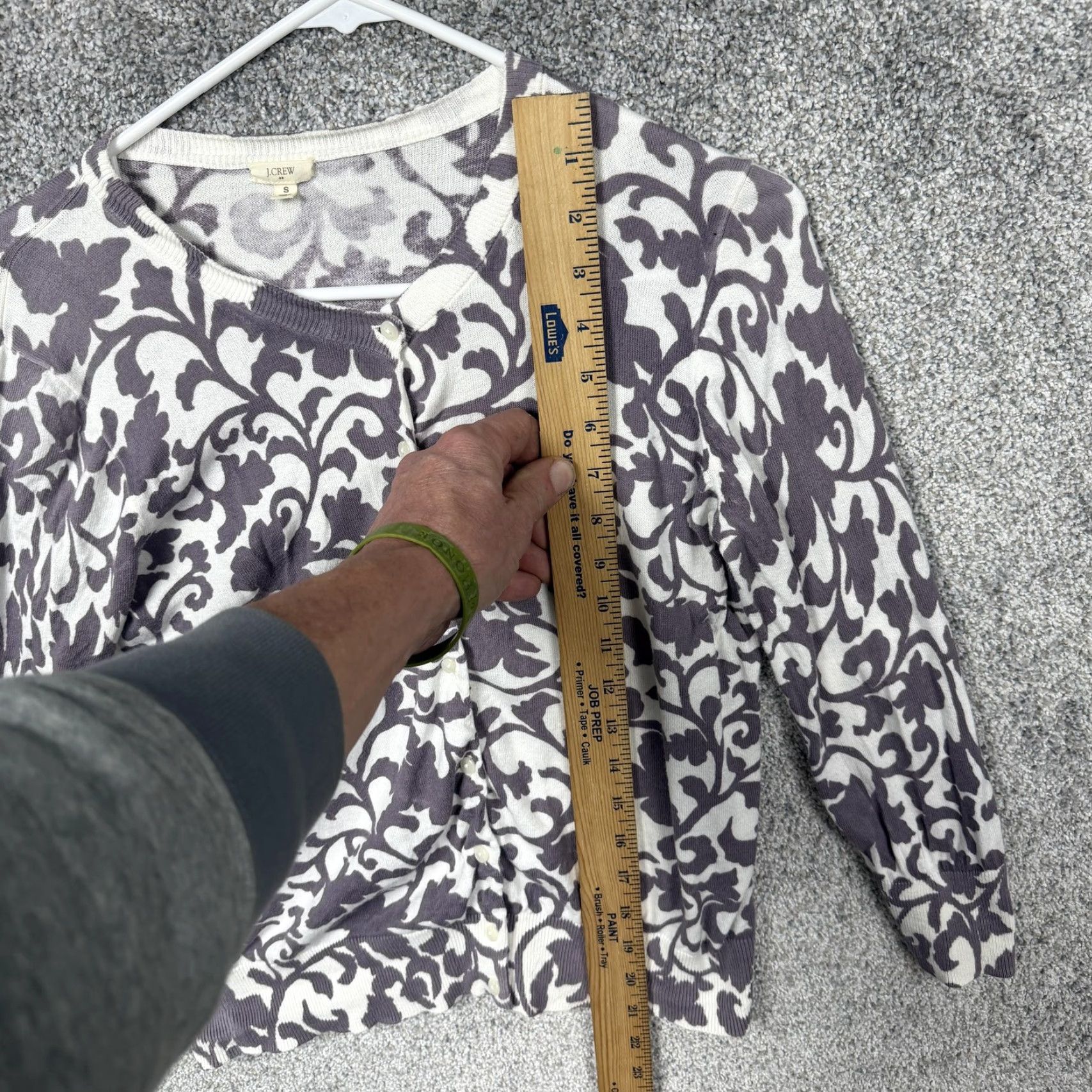 J.Crew J.Crew Cardigan Sweater Womens S White Purple Floral Damask Knit Spring Preppy Size S / US 4 / IT 40 - 2 Thumbnail