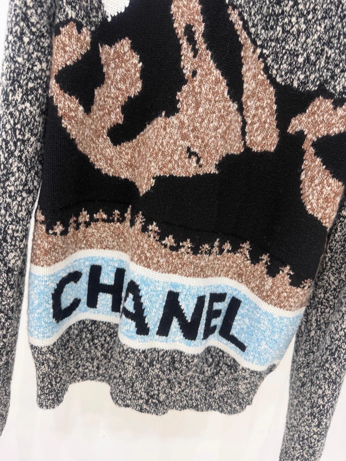 Chanel Chanel Coconeige 24n Ski Cashmere Sweater FR36 New Vibe Size XS / US 0-2 / IT 36-38 - 2 Thumbnail