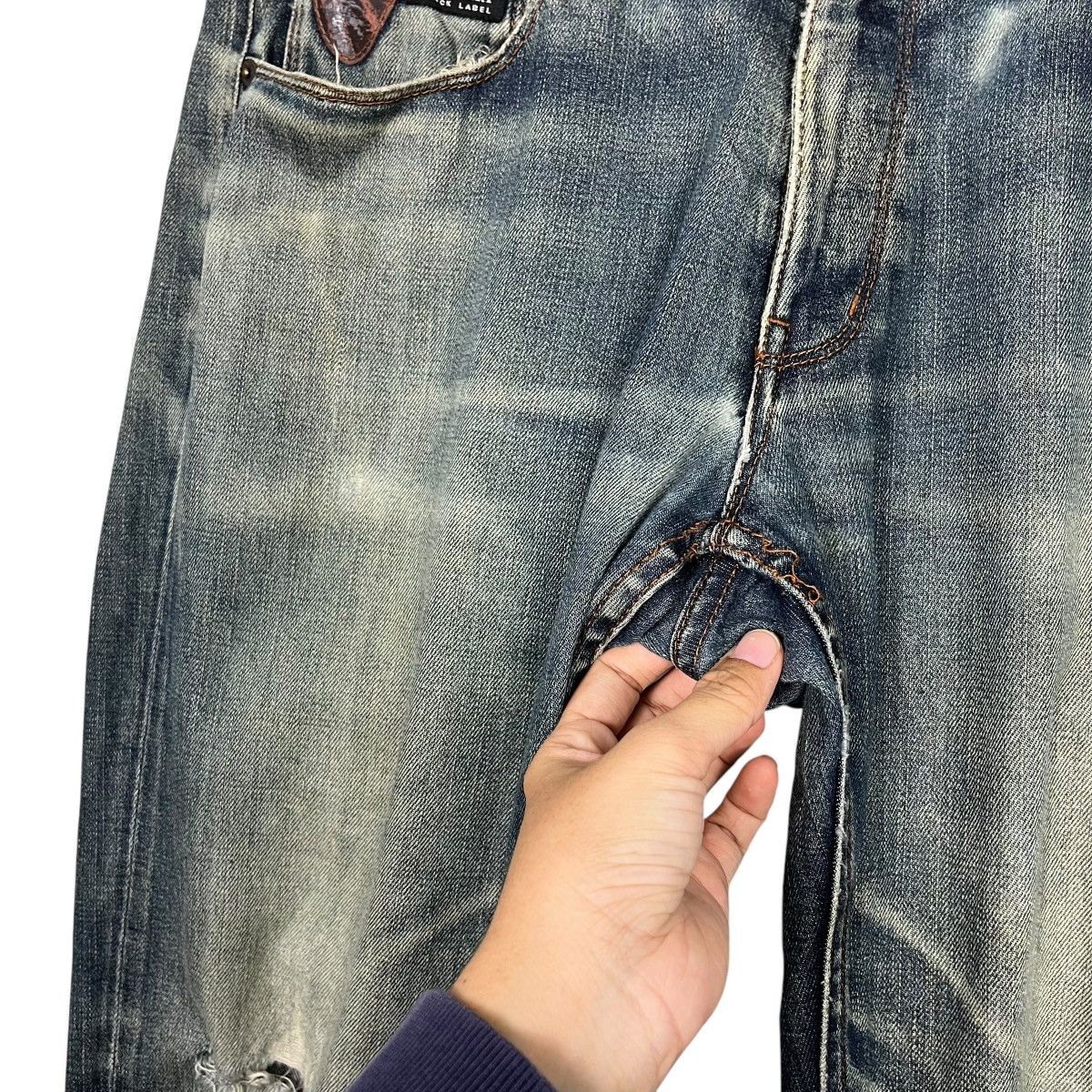 Burberry Vintage Burberry Black Label Distressed Denim Jeans Size US 33 - 13 Thumbnail