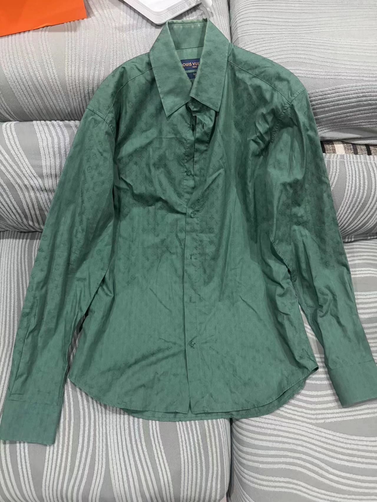 Louis Vuitton Green Long Sleeve Button-Up Shirt Size L Size US L / EU 52-54 / 3 - 1 Thumbnail