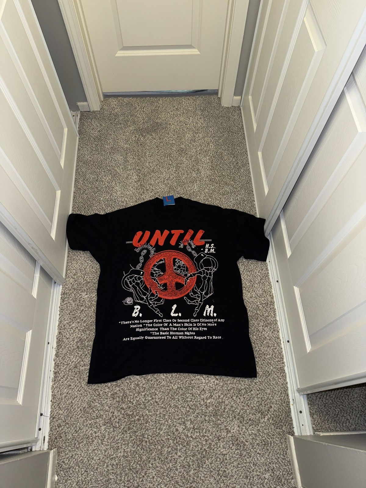 Online Ceramics “Good over Evil” online ceramic graphic Tee Size US L / EU 52-54 / 3 - 1 Thumbnail