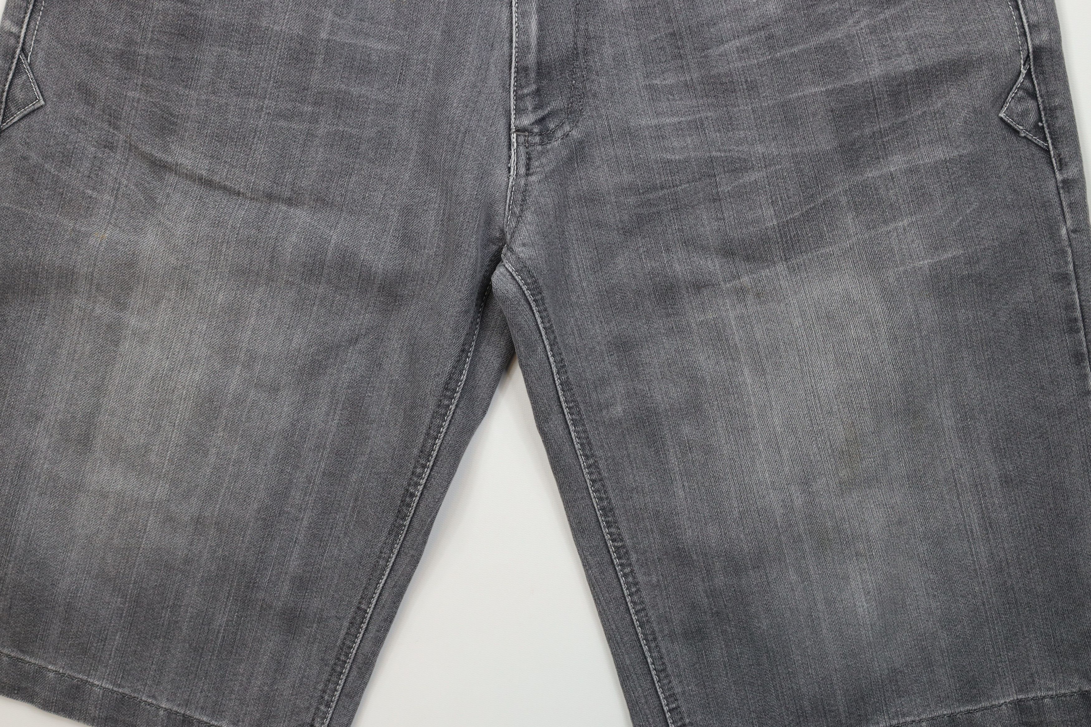 Vintage Vintage 90s Y2K Streetwear Baggy Fit Denim Jean Shorts Gray Size US 36 / EU 52 - 4 Thumbnail