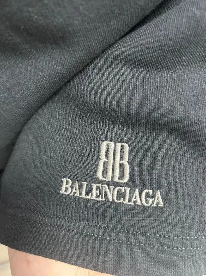 Balenciaga Balenciaga Embroidered Logo BB Shorts. Size US 26 / EU 42 - 3 Thumbnail
