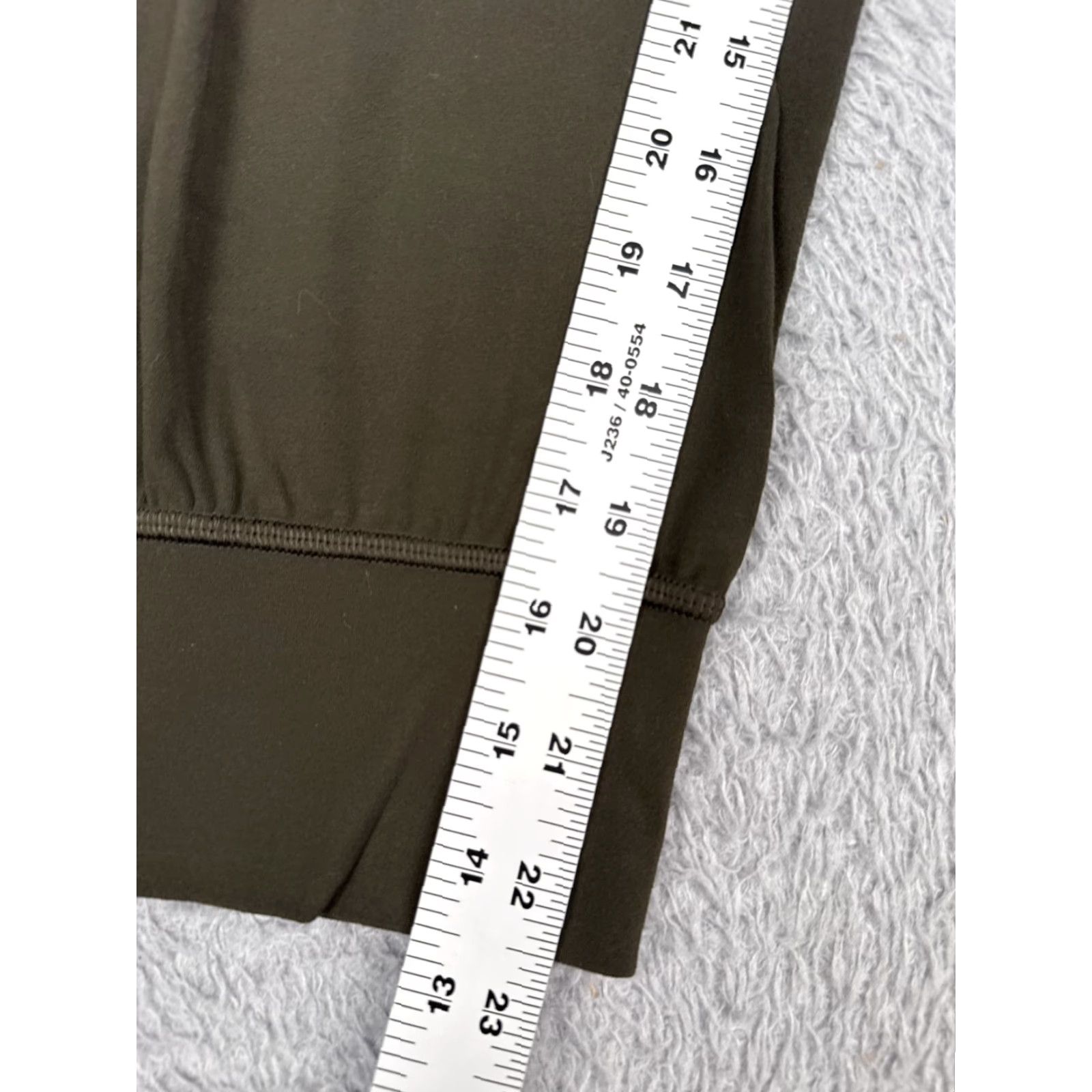 Lululemon Lululemon Pants Women 10 Green Align Jogger Crop 23" Gym Yoga Workout W6ATAS Size 32" / US 10 / IT 46 - 6 Thumbnail
