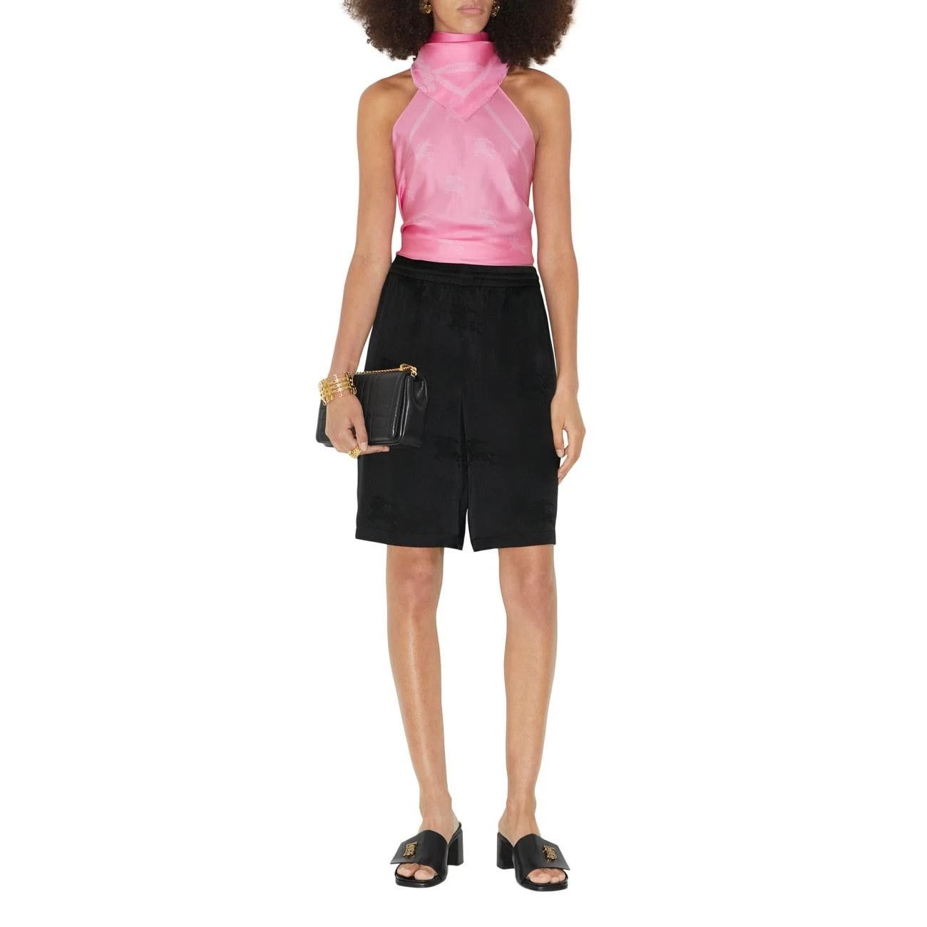 o1srvl11e0424 Size: OS EKD Silk Scarf in Pink