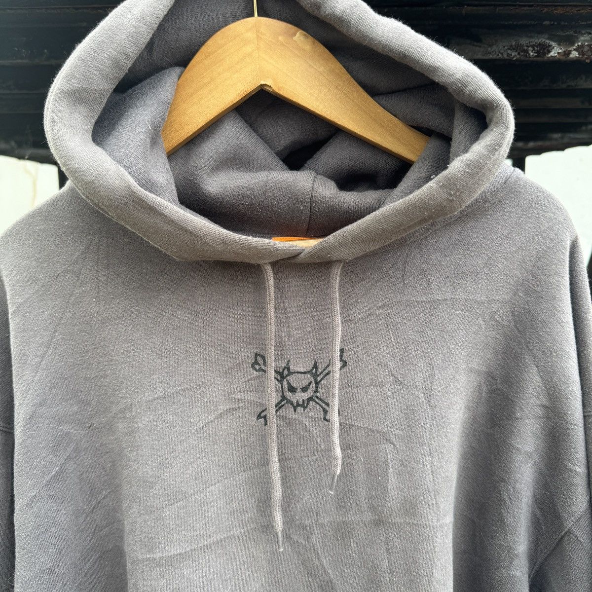 Japanese Brand Vintage Punk Mischievous Skunk Band Music Pullover Hoodie Size US L / EU 52-54 / 3 - 6 Thumbnail