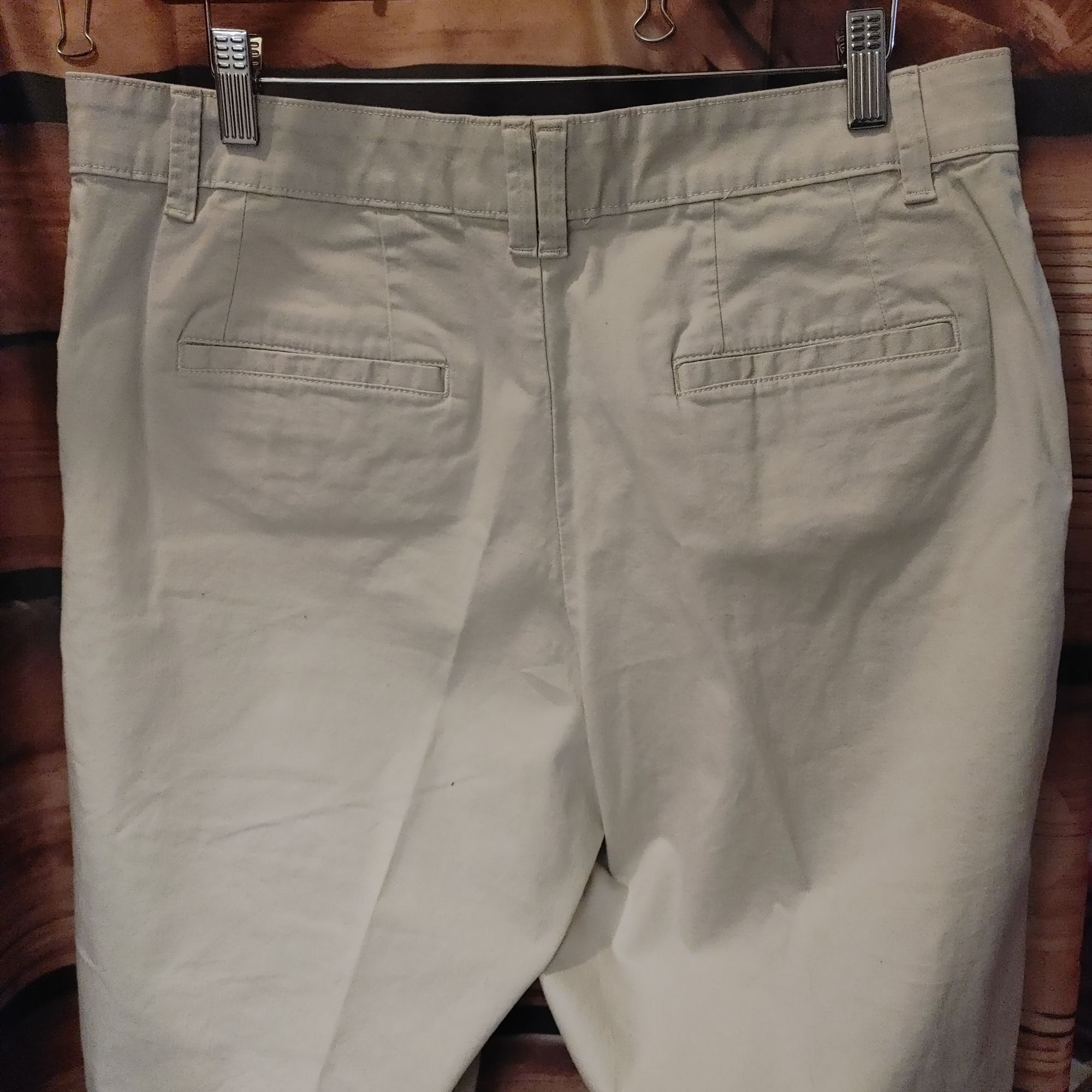 Lee Lee | Just Below The Waist Women's Off White Denim Capri Jea Size 36" / US 14 / IT 50 - 2 Thumbnail