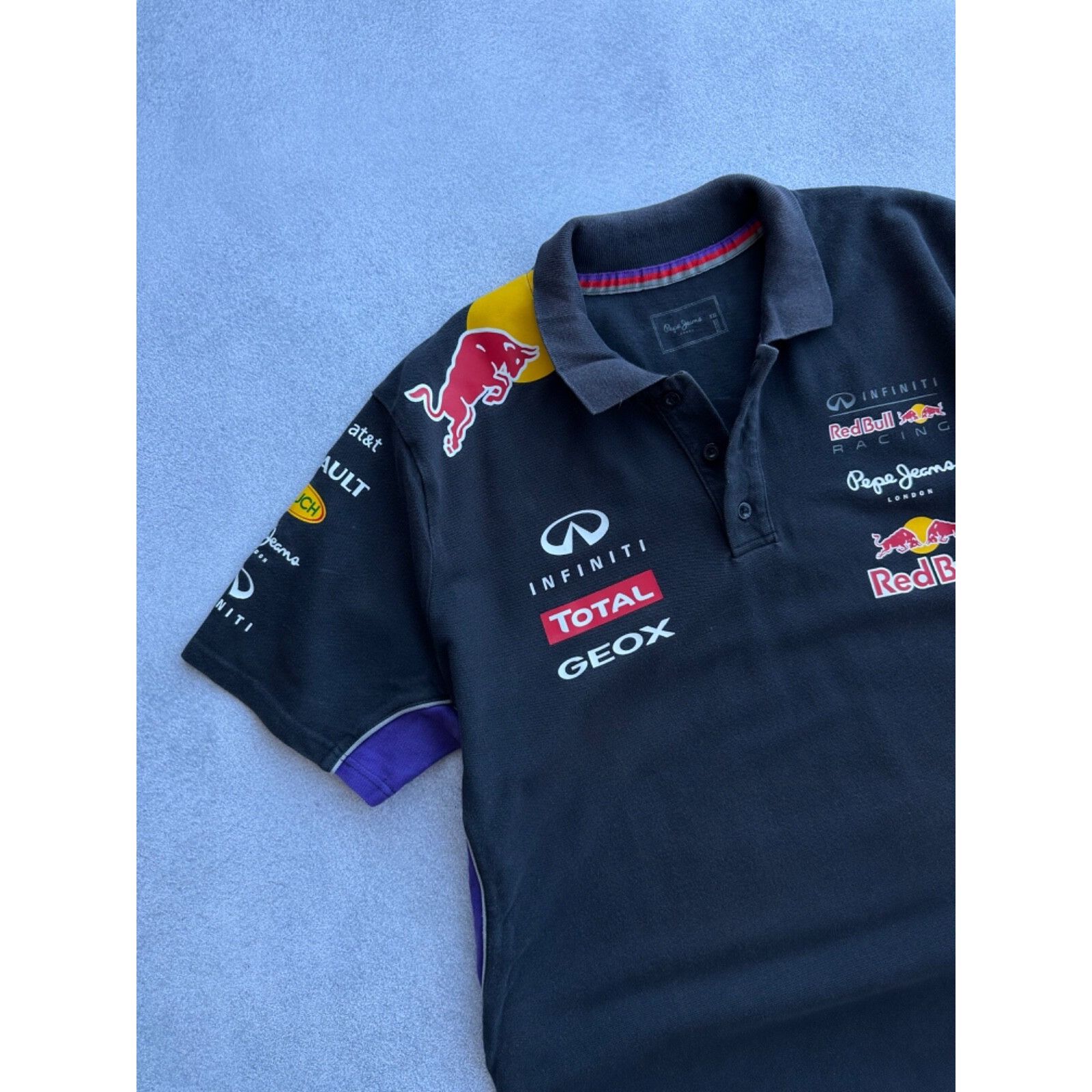 Pepe Jeans VTG Red Bull Pepe Jeans Formula Uno Racing Faded T-shirt Size US XXL / EU 58 / 5 - 9 Thumbnail