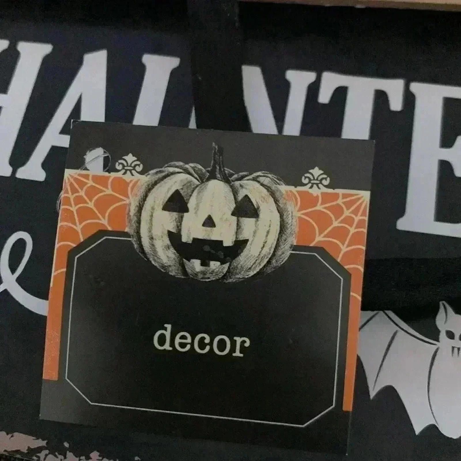 Designer Halloween sign🎃 Size ONE SIZE - 4 Thumbnail
