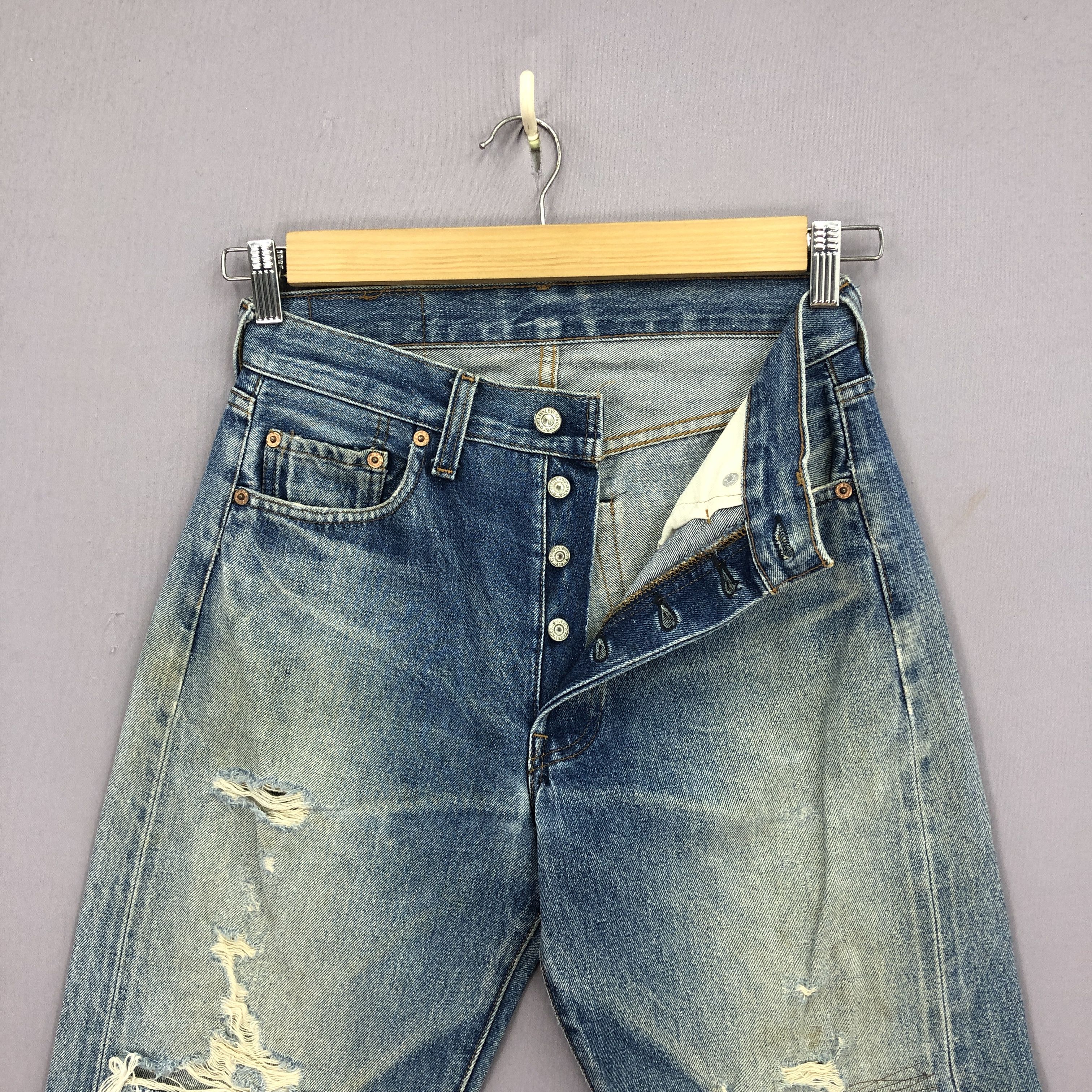 Levi's Vintage 90s Levis 501 Selvedge Jeans Levi's Distressed Denim Size 26" / US 2 / IT 38 - 6 Thumbnail