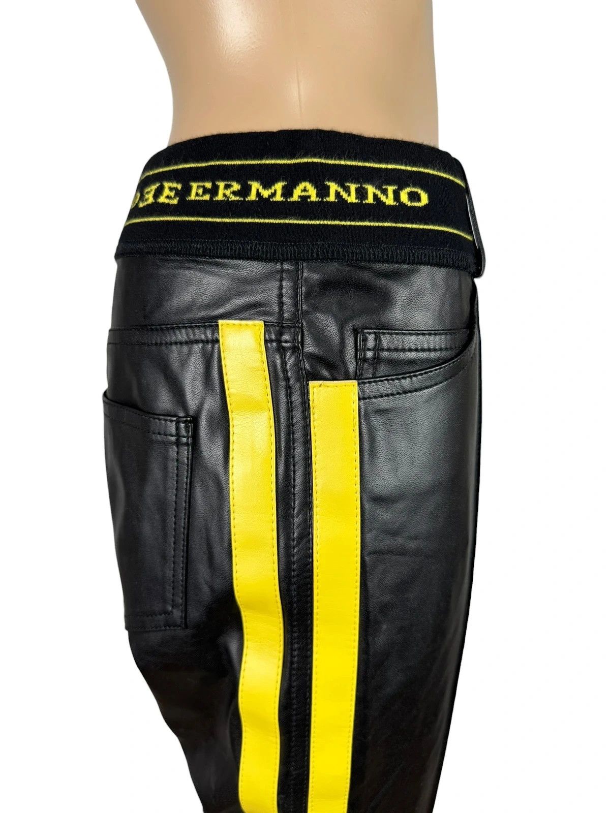 Ermanno Scervino Ermanno Scervino Faux Leather Trousers size 42 Size 28" / US 6 / IT 42 - 8 Thumbnail